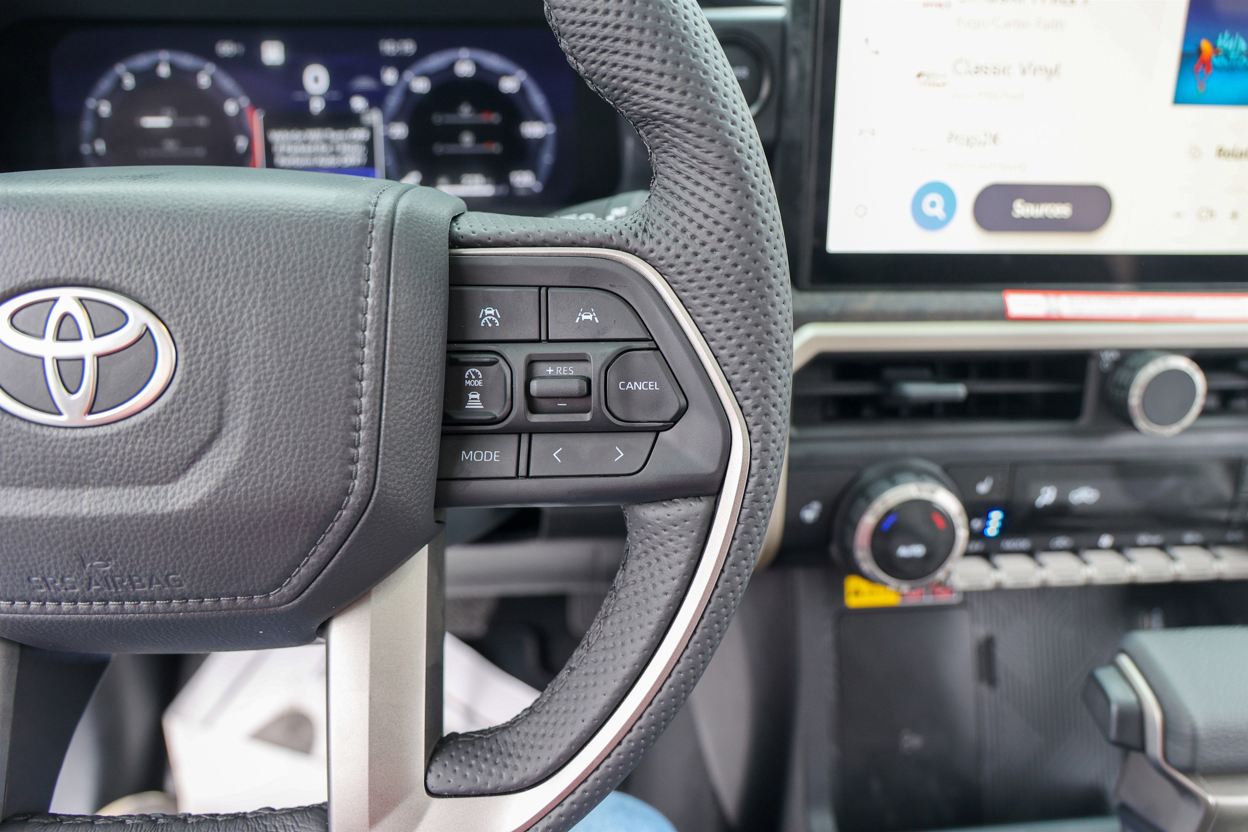 2026 Toyota TACOMA LTD HV Limited Hybrid