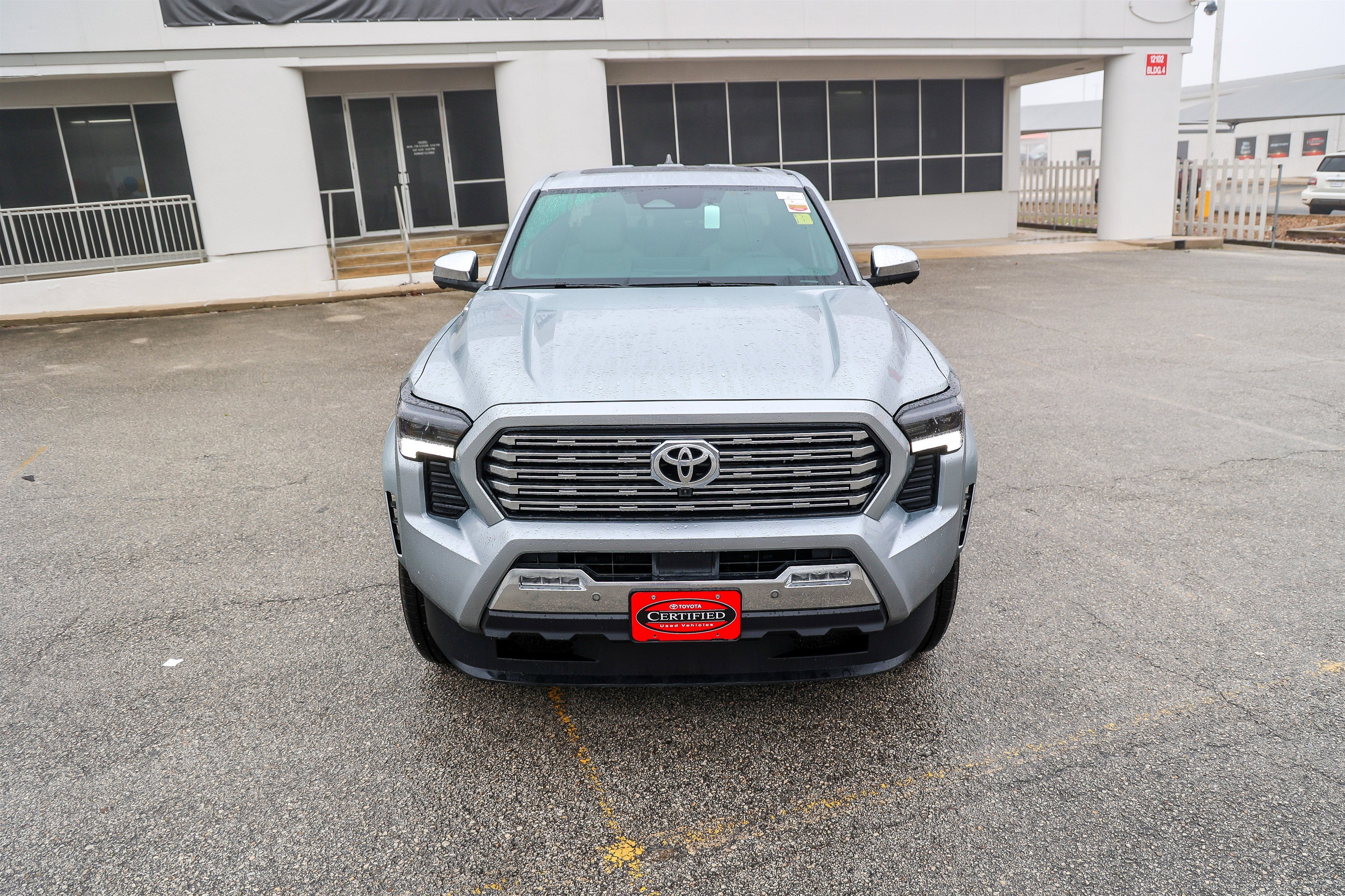 2026 Toyota TACOMA LTD HV Limited Hybrid