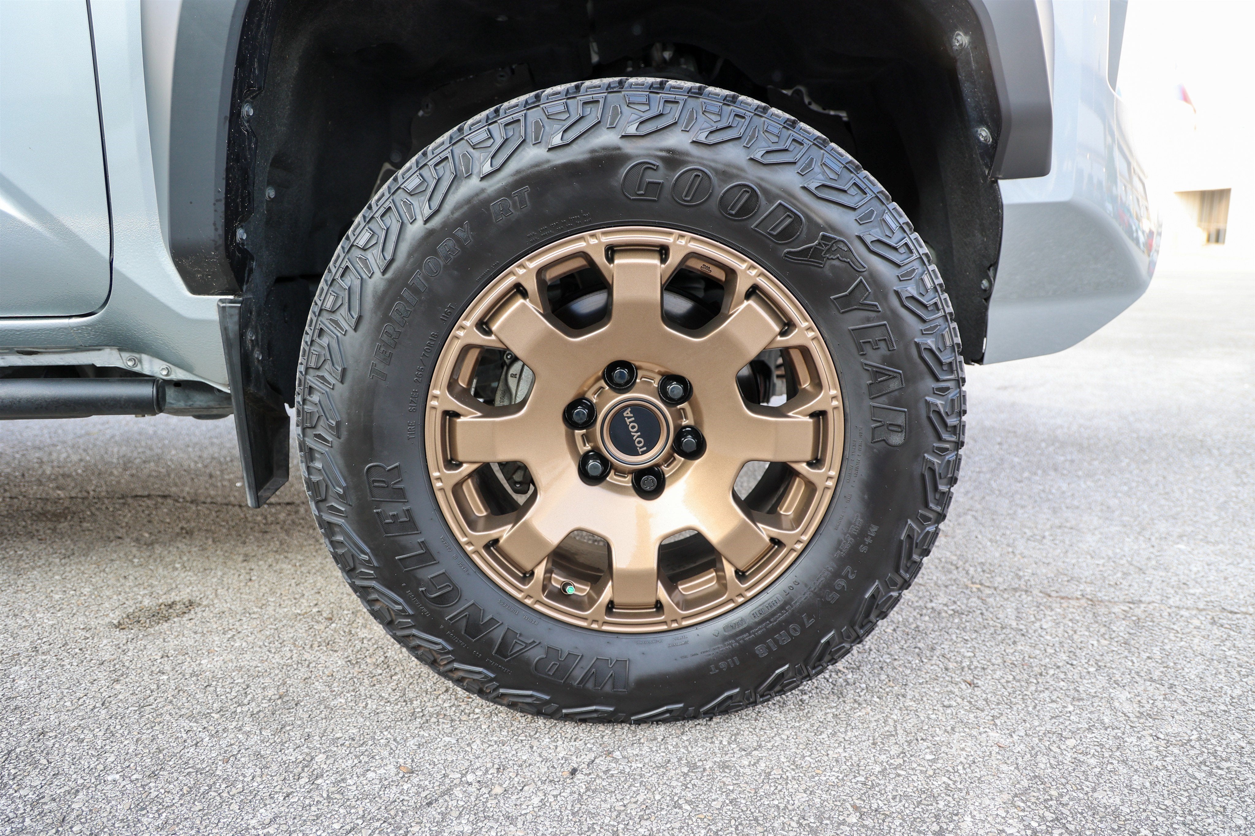 2024 Toyota Tacoma i-FORCE MAX TRD Off Road Hybrid