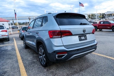 2024 Volkswagen Taos SE