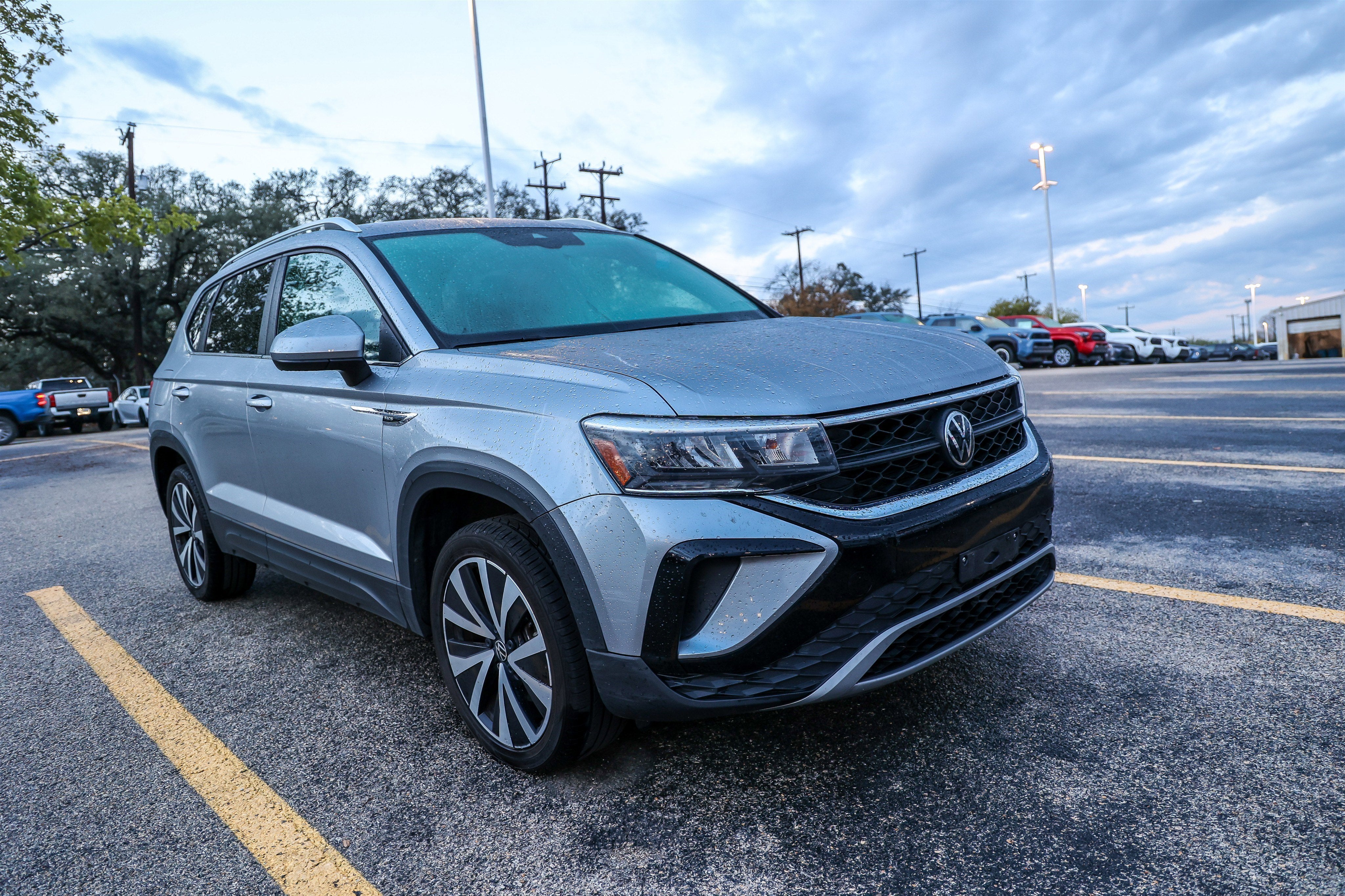 2024 Volkswagen Taos SE