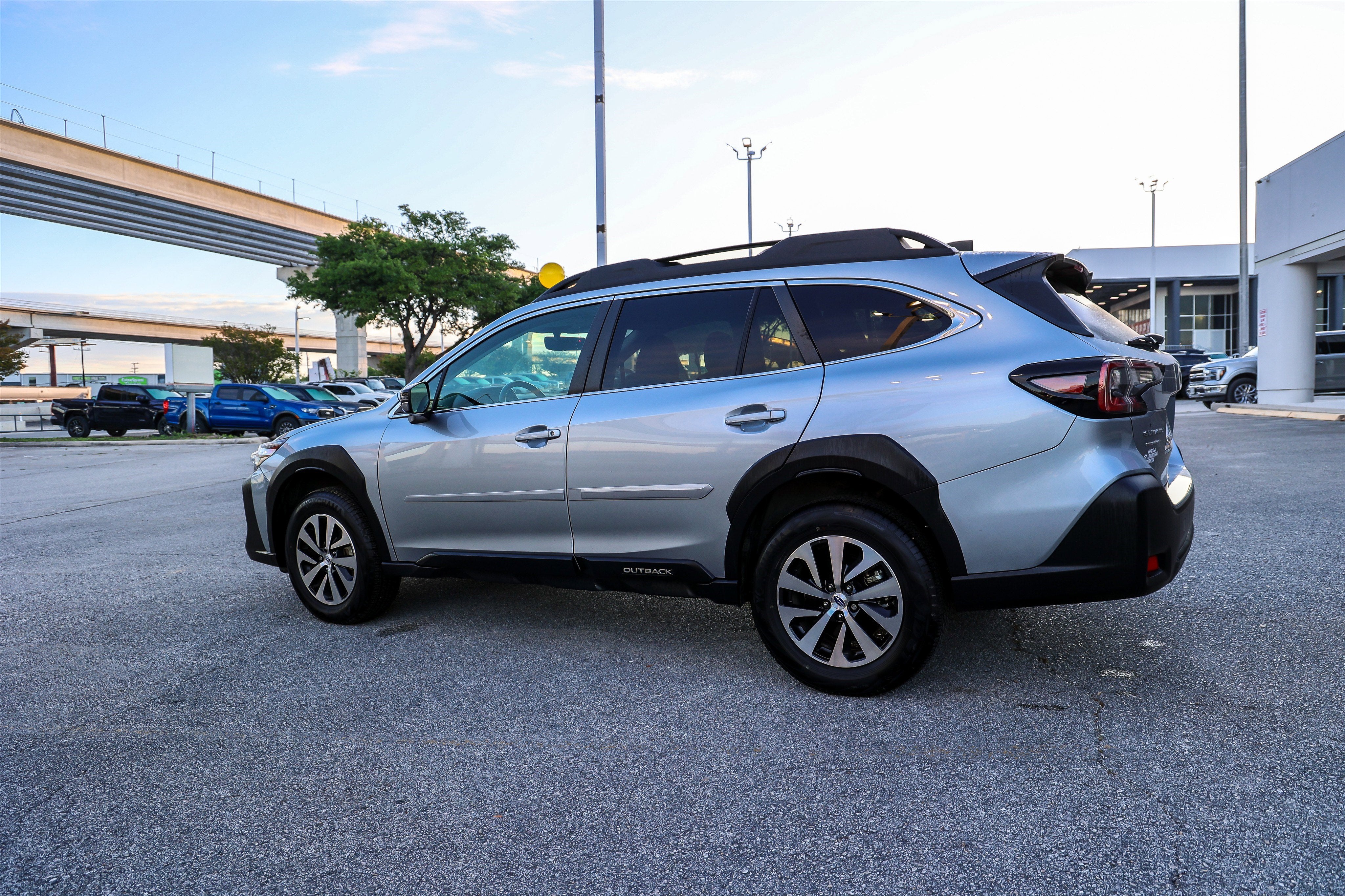 2024 Subaru Outback Premium