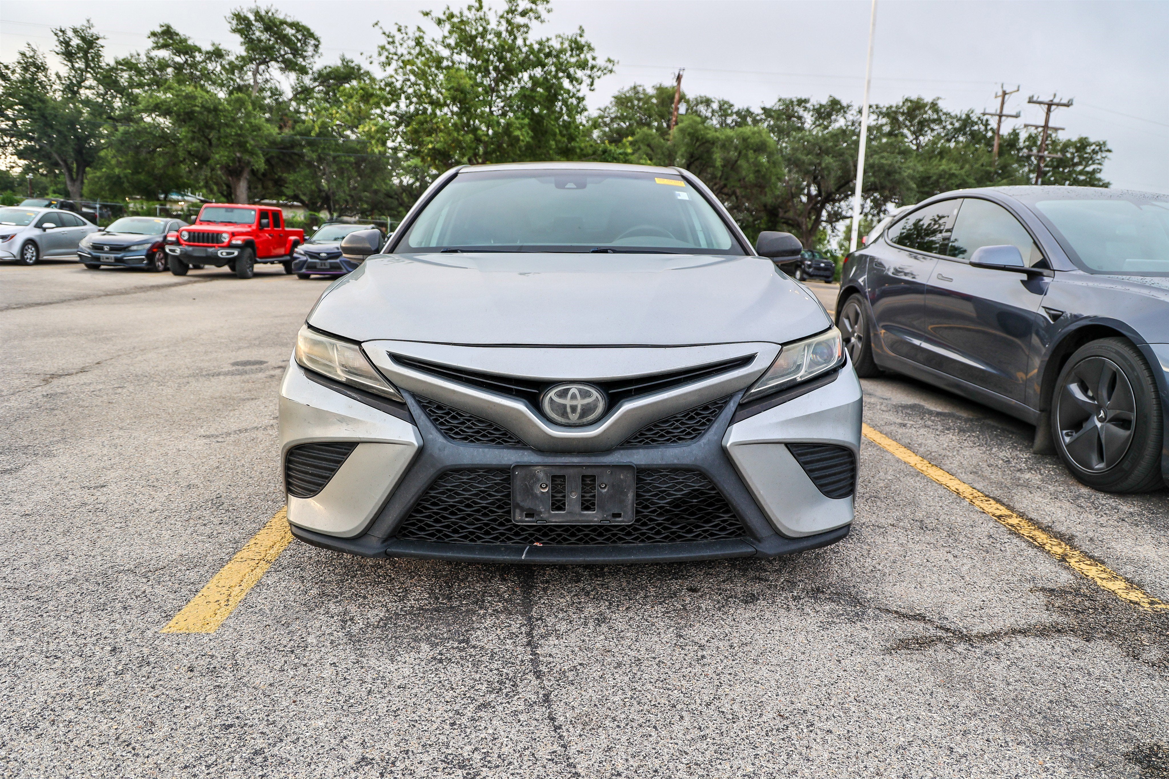 2019 Toyota Camry SE