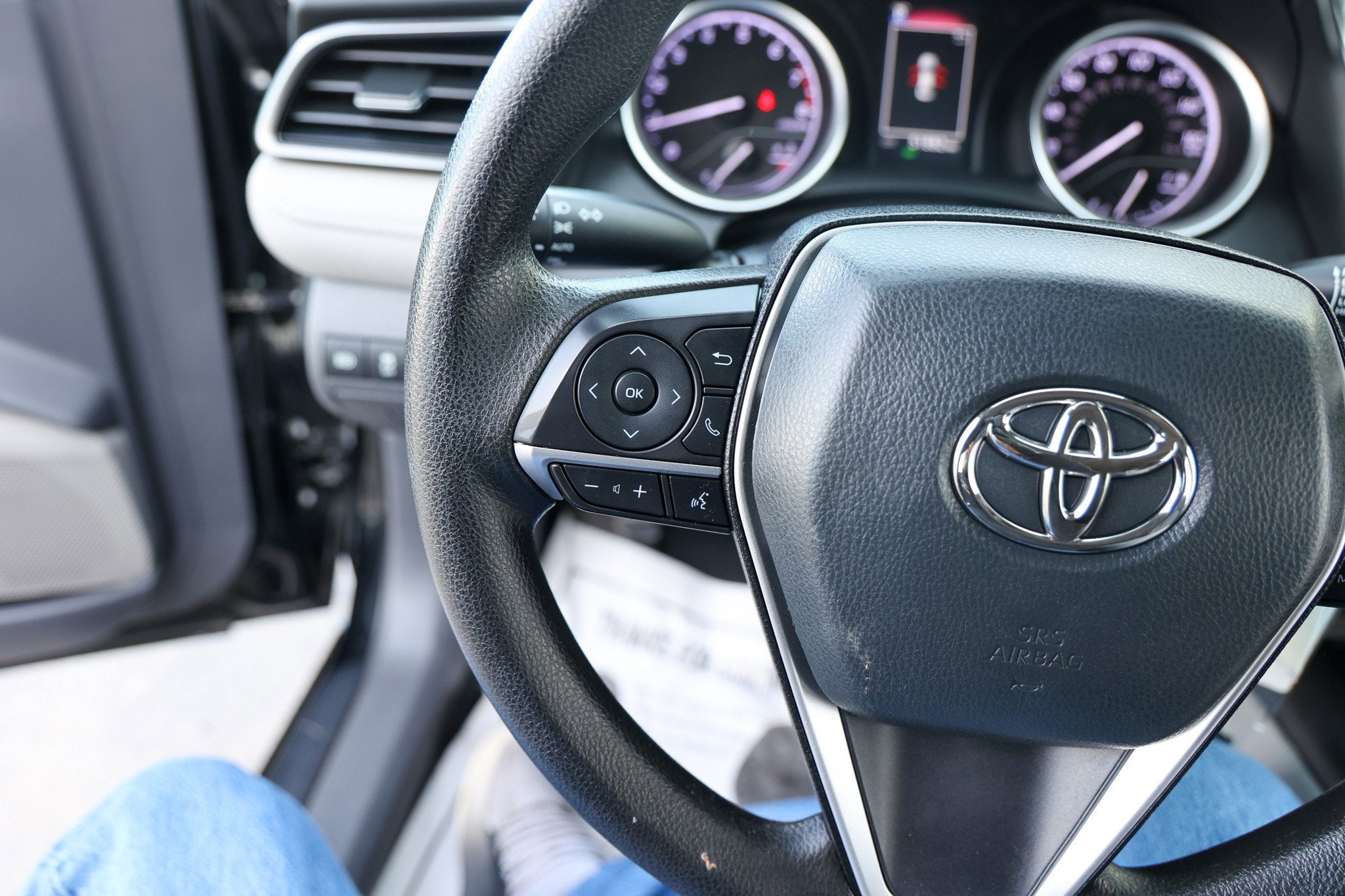 2023 Toyota CAMRY LE