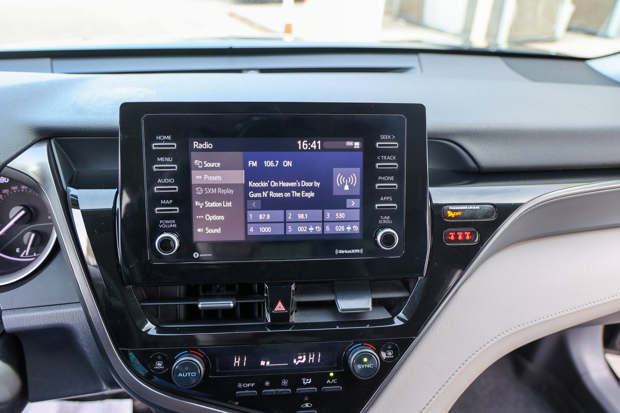 2023 Toyota CAMRY LE