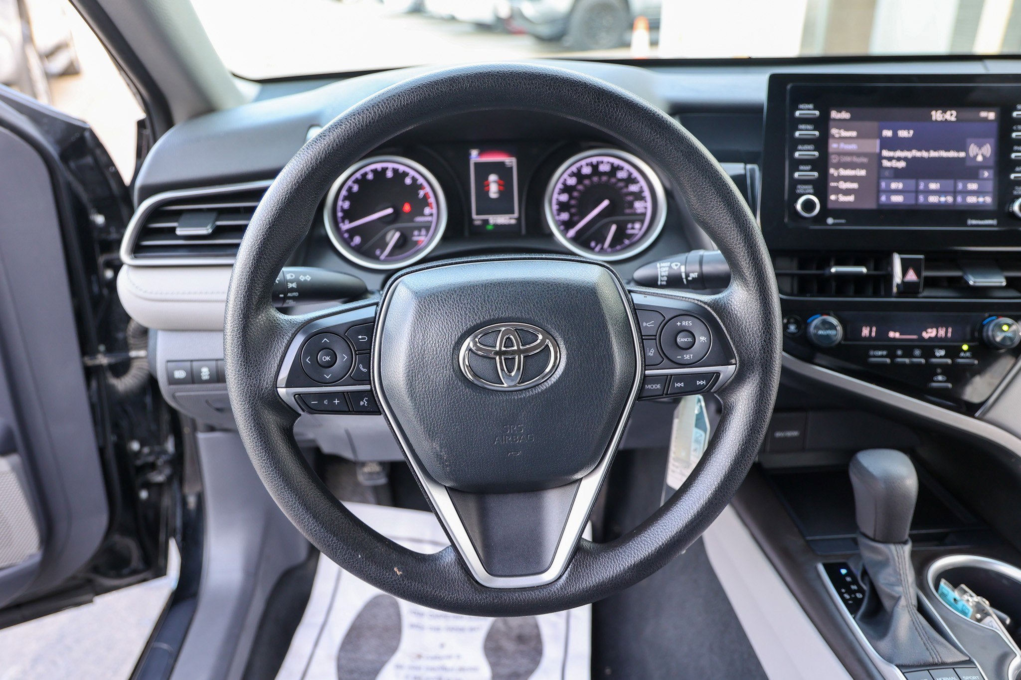 2023 Toyota CAMRY LE