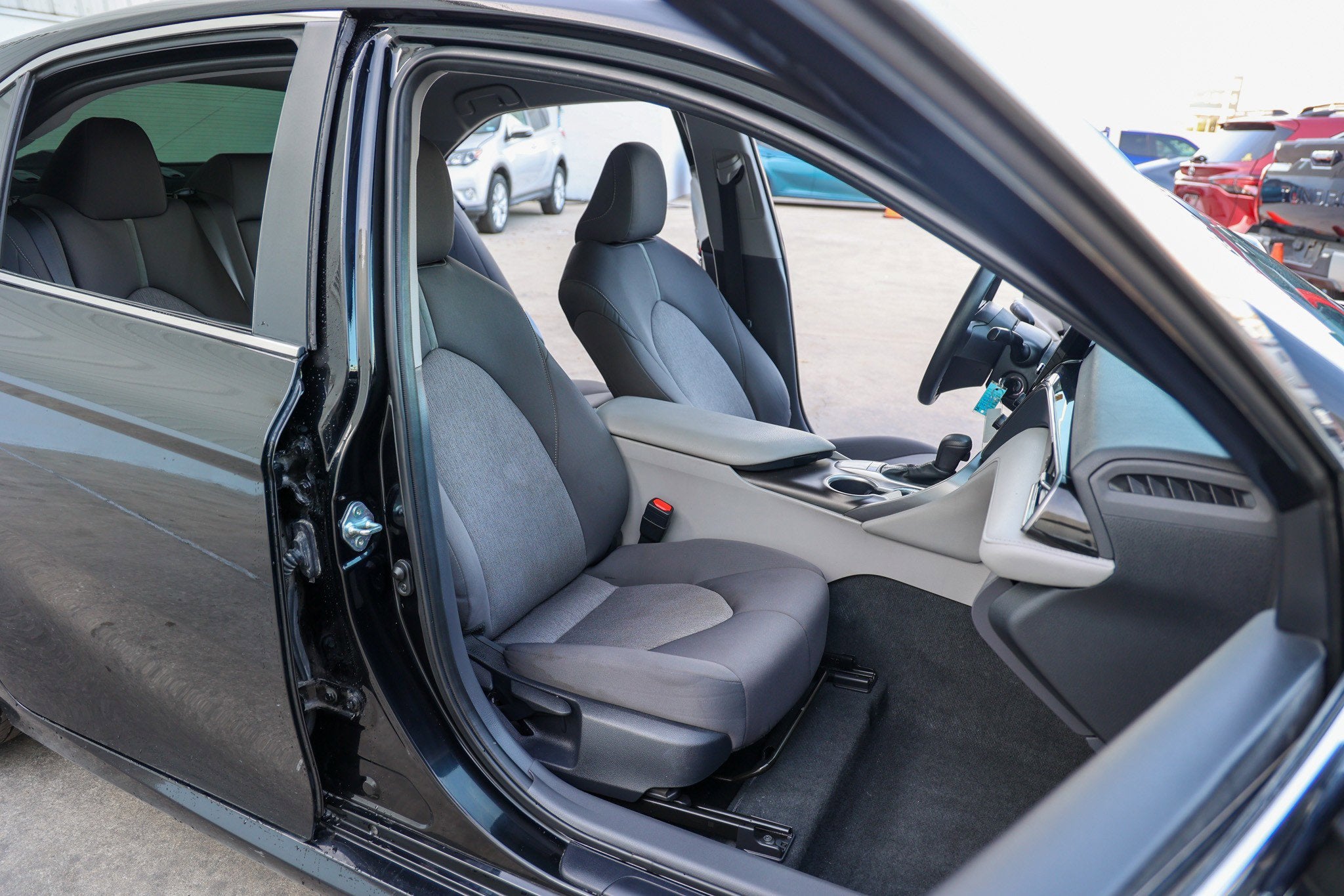 2023 Toyota CAMRY LE