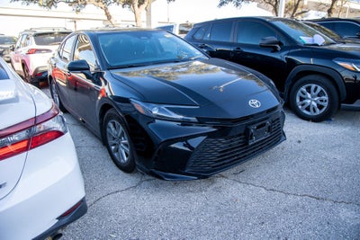 2025 Toyota CAMRY SE