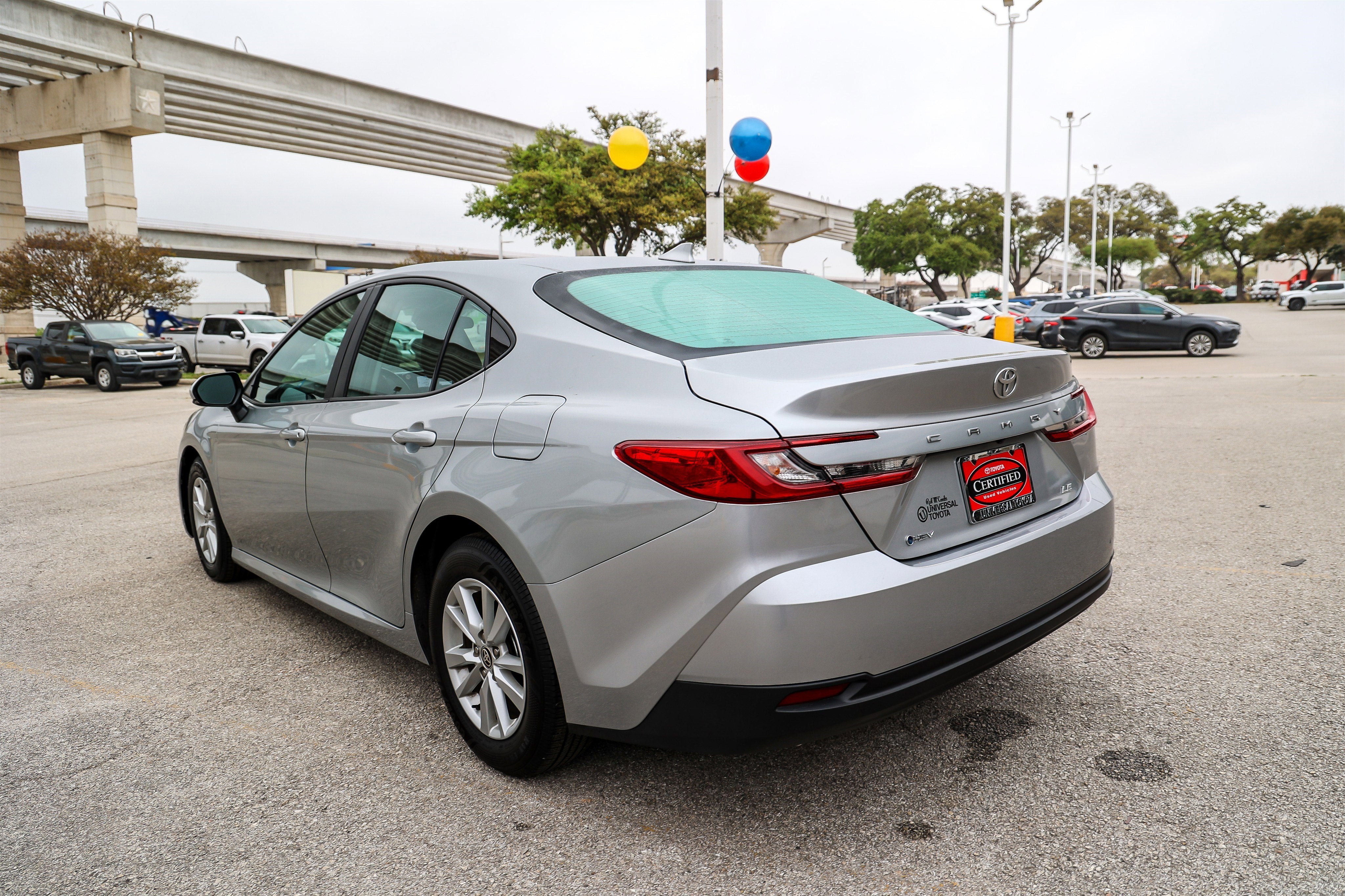 2025 Toyota CAMRY SE