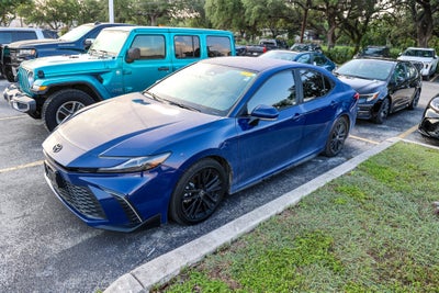 2025 Toyota Camry SE