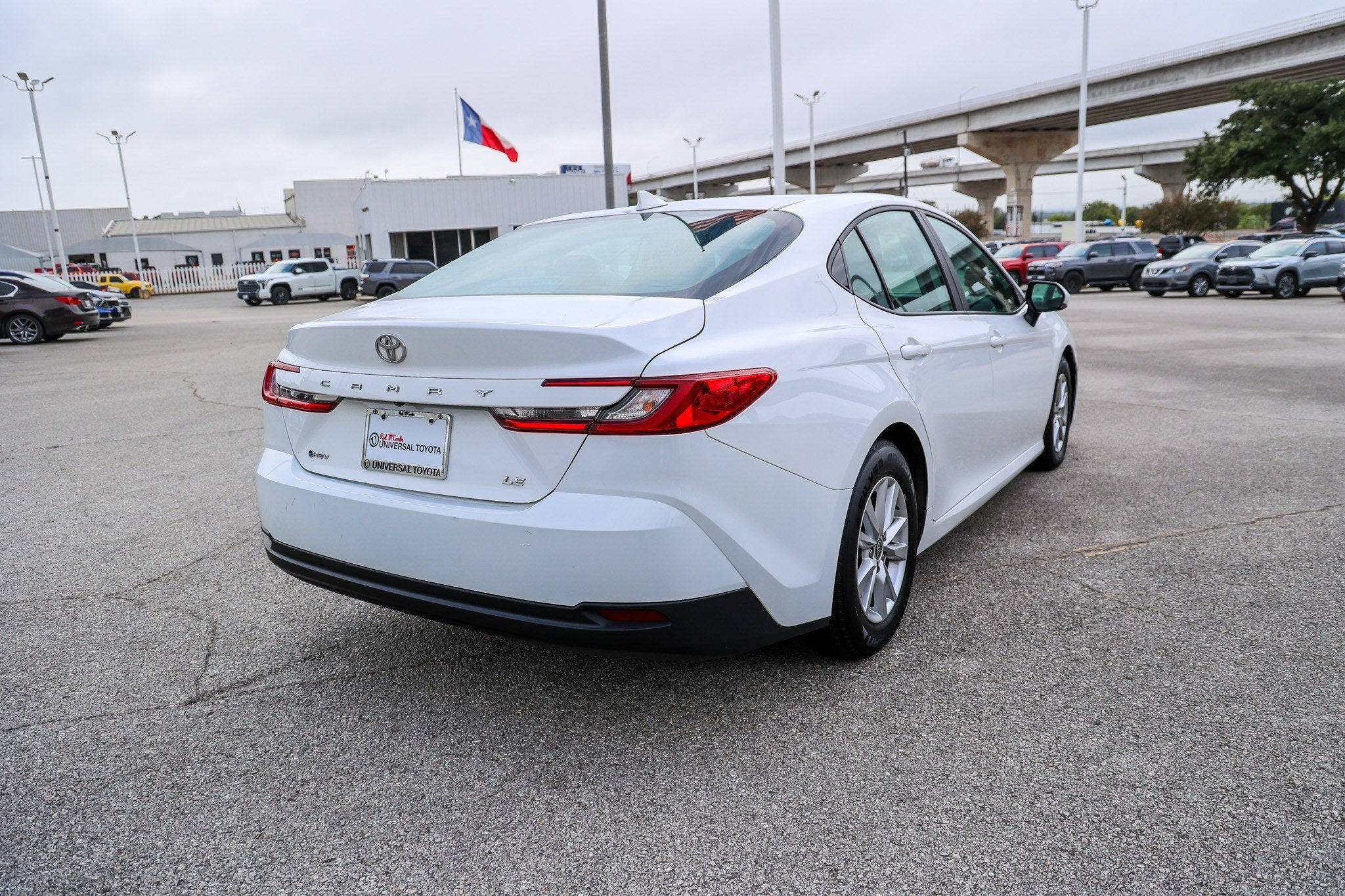 2025 Toyota Camry LE