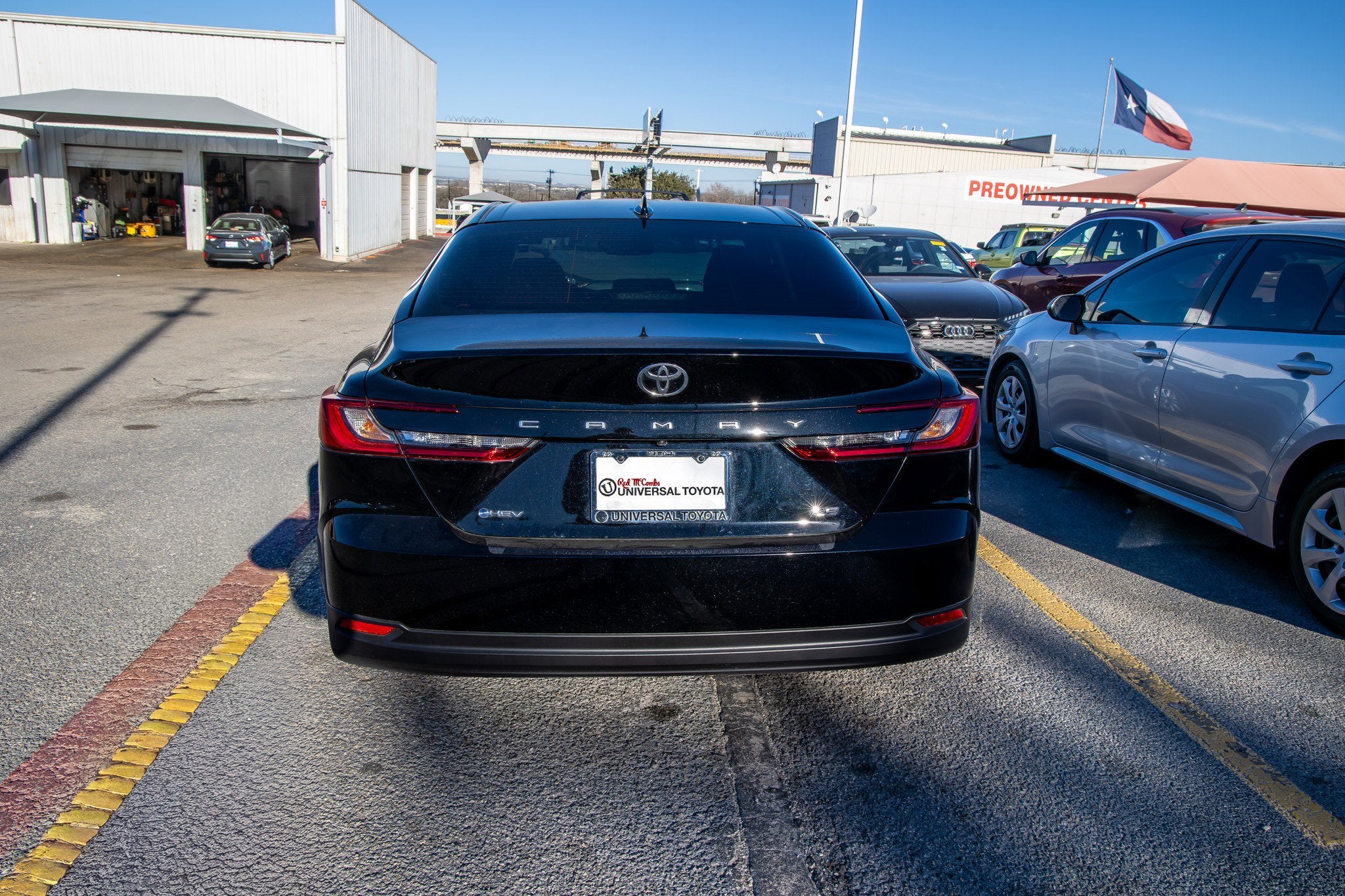 2025 Toyota CAMRY LE