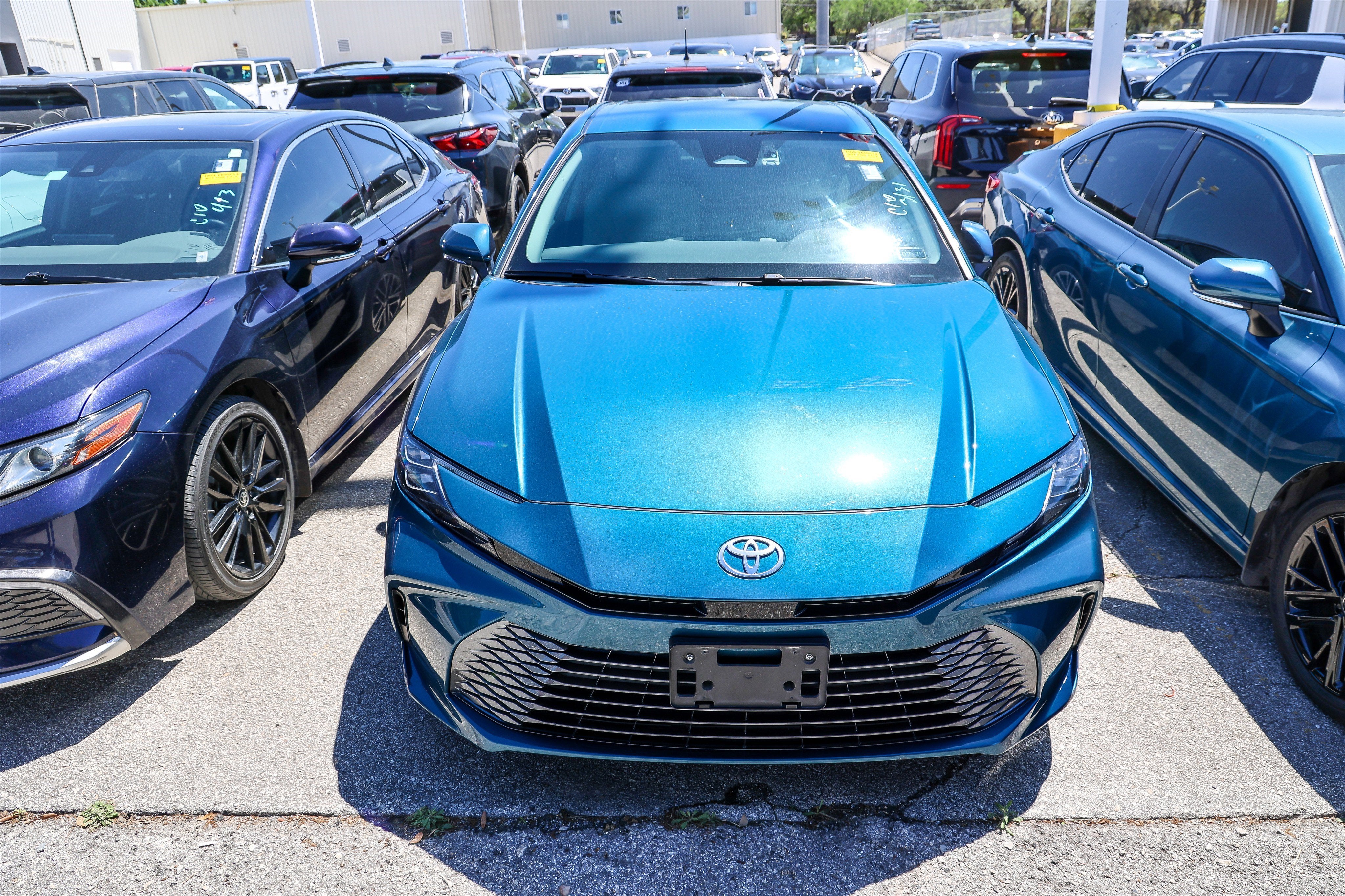 2025 Toyota CAMRY XLE