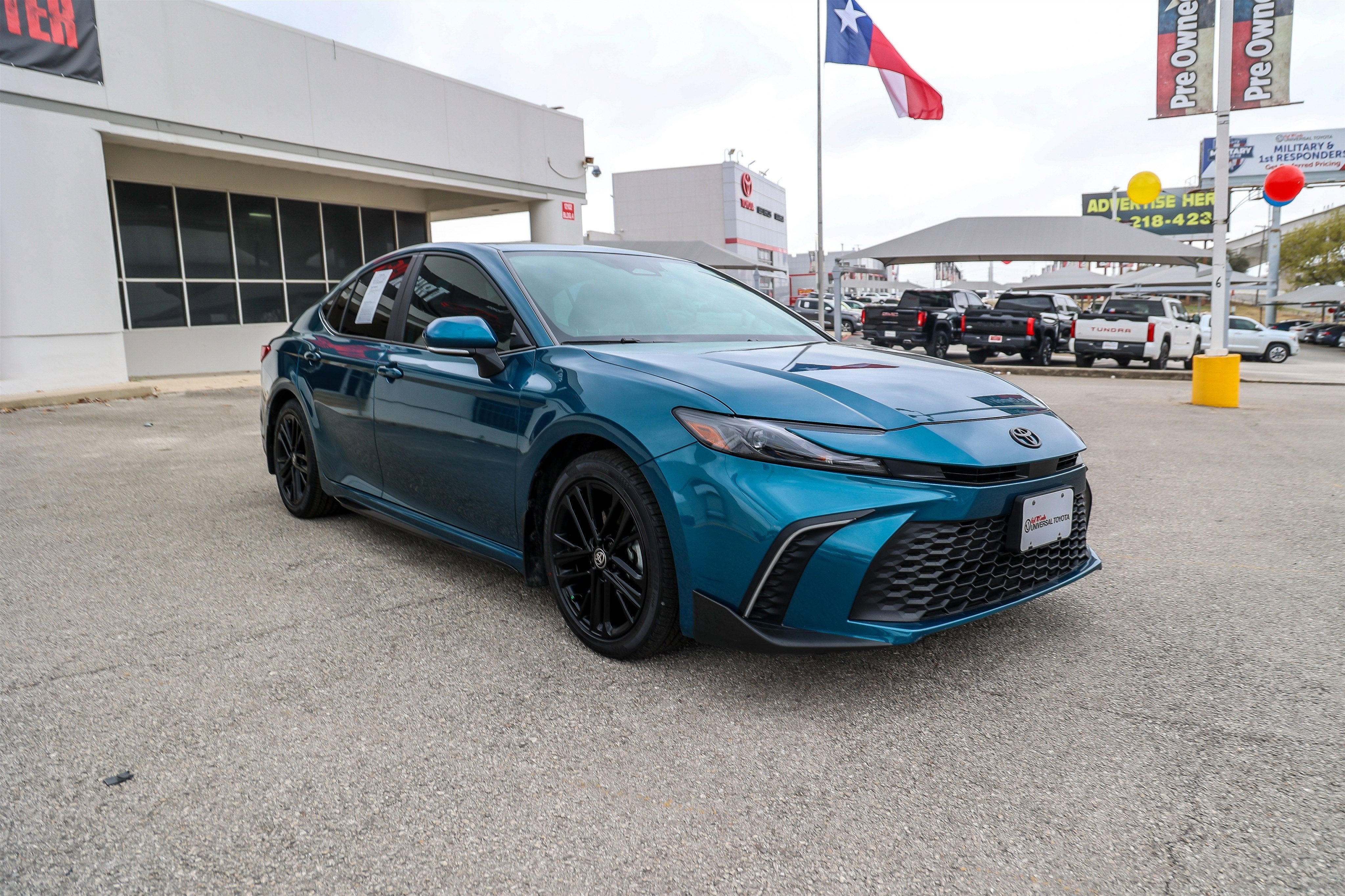 2025 Toyota CAMRY SE