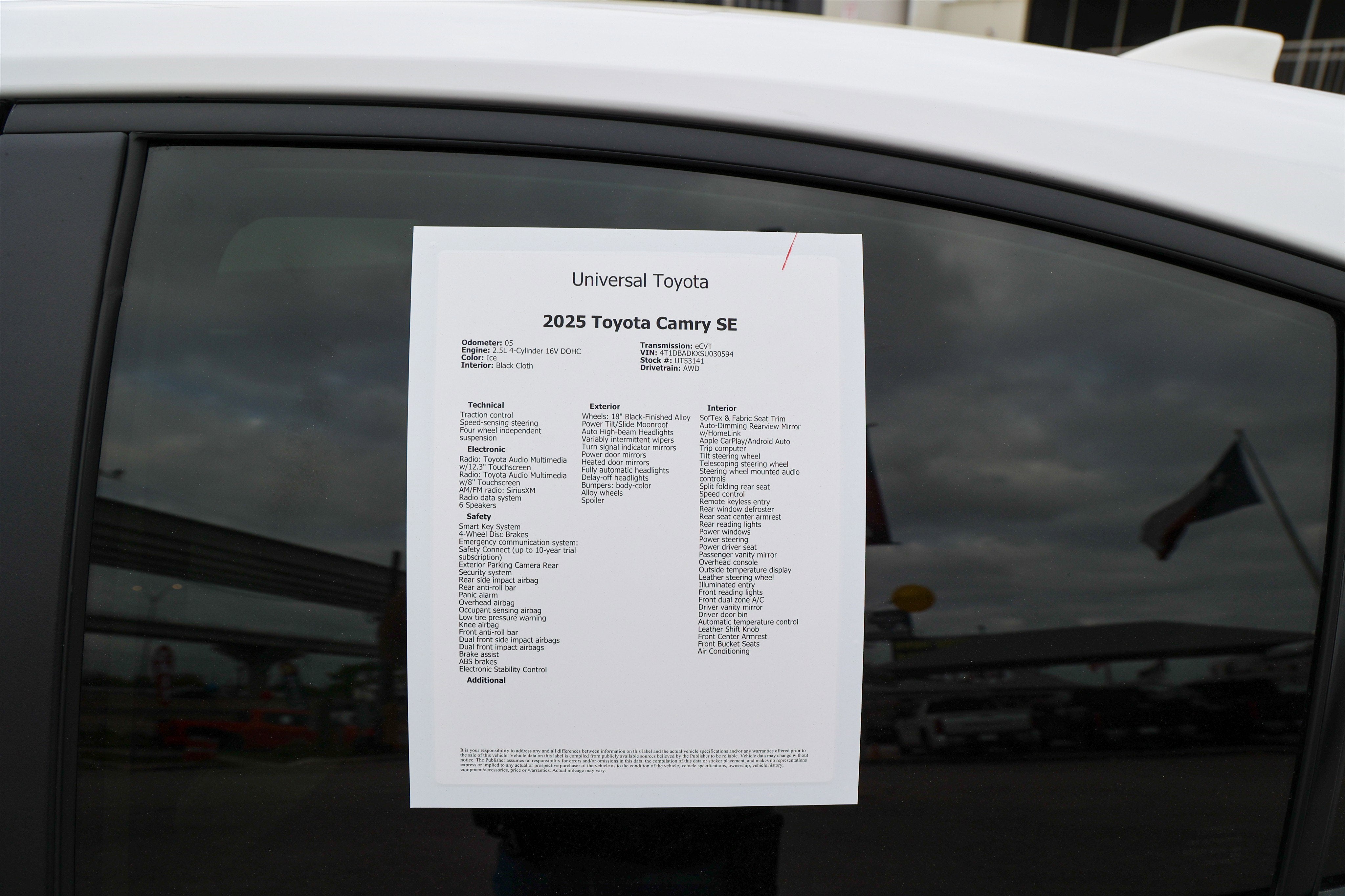 2025 Toyota CAMRY SE