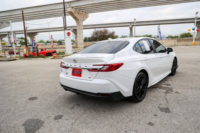 2025 Toyota CAMRY SE