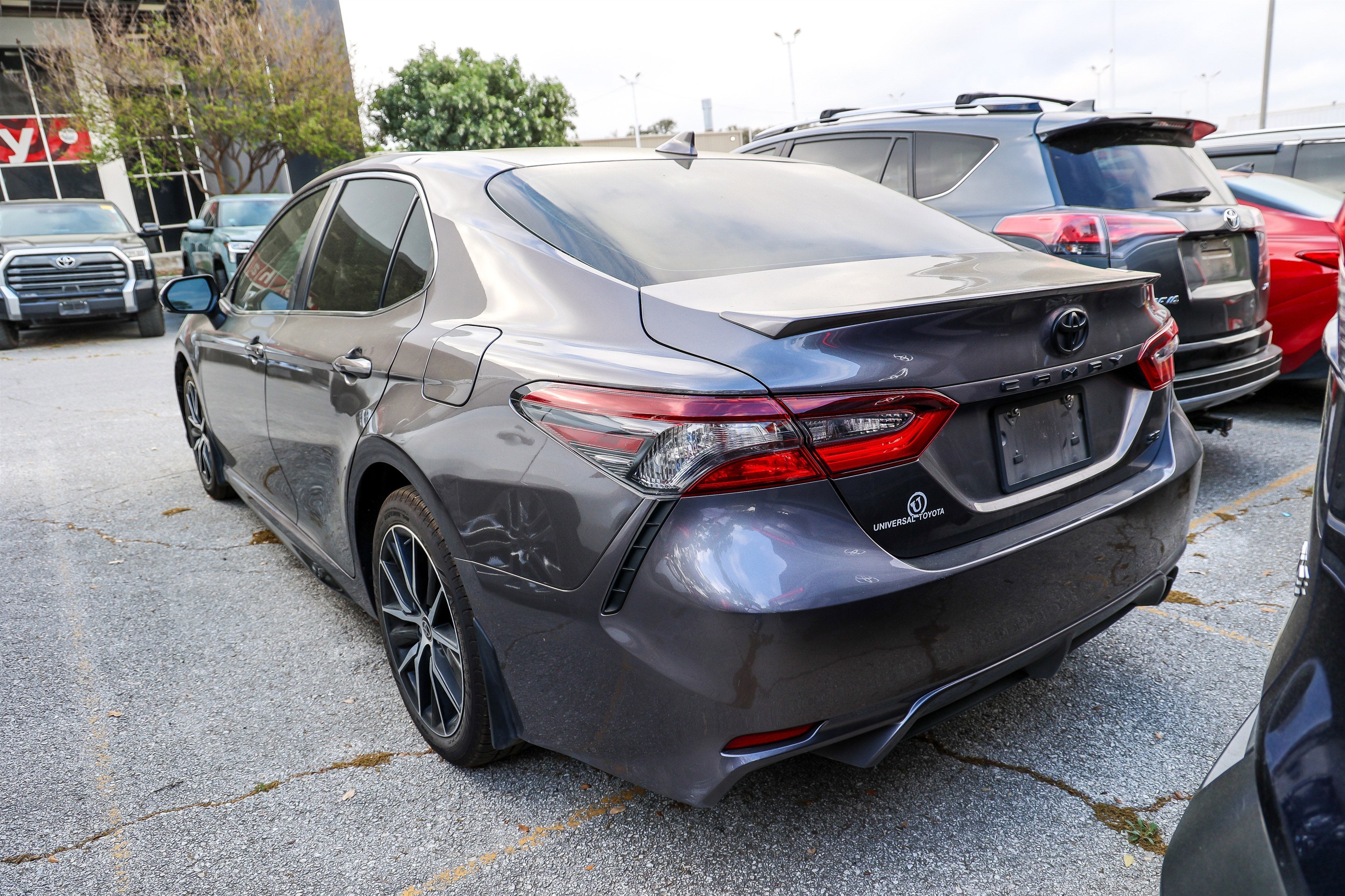 2023 Toyota CAMRY SE