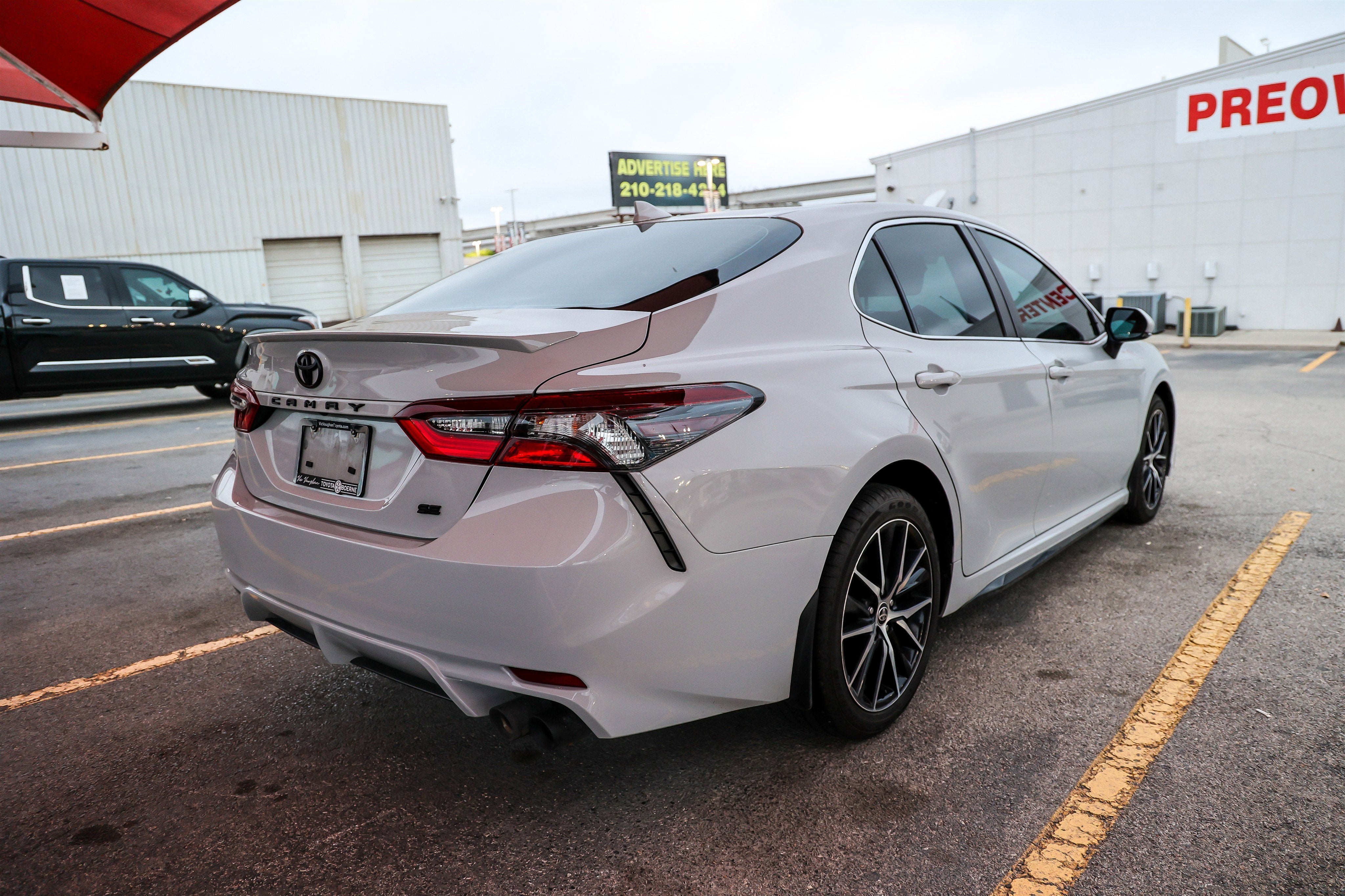 2023 Toyota CAMRY SE