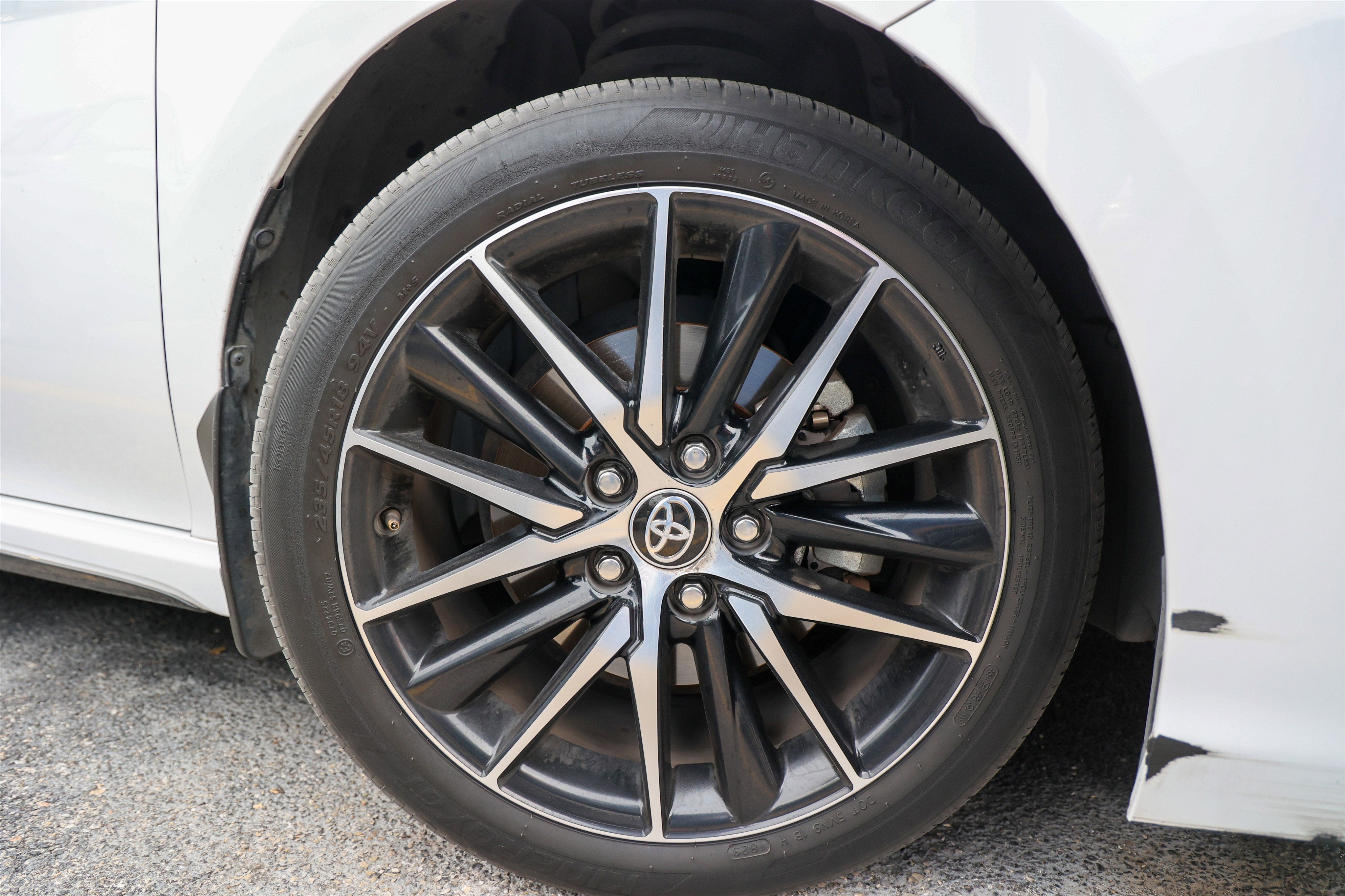 2024 Toyota CAMRY SE