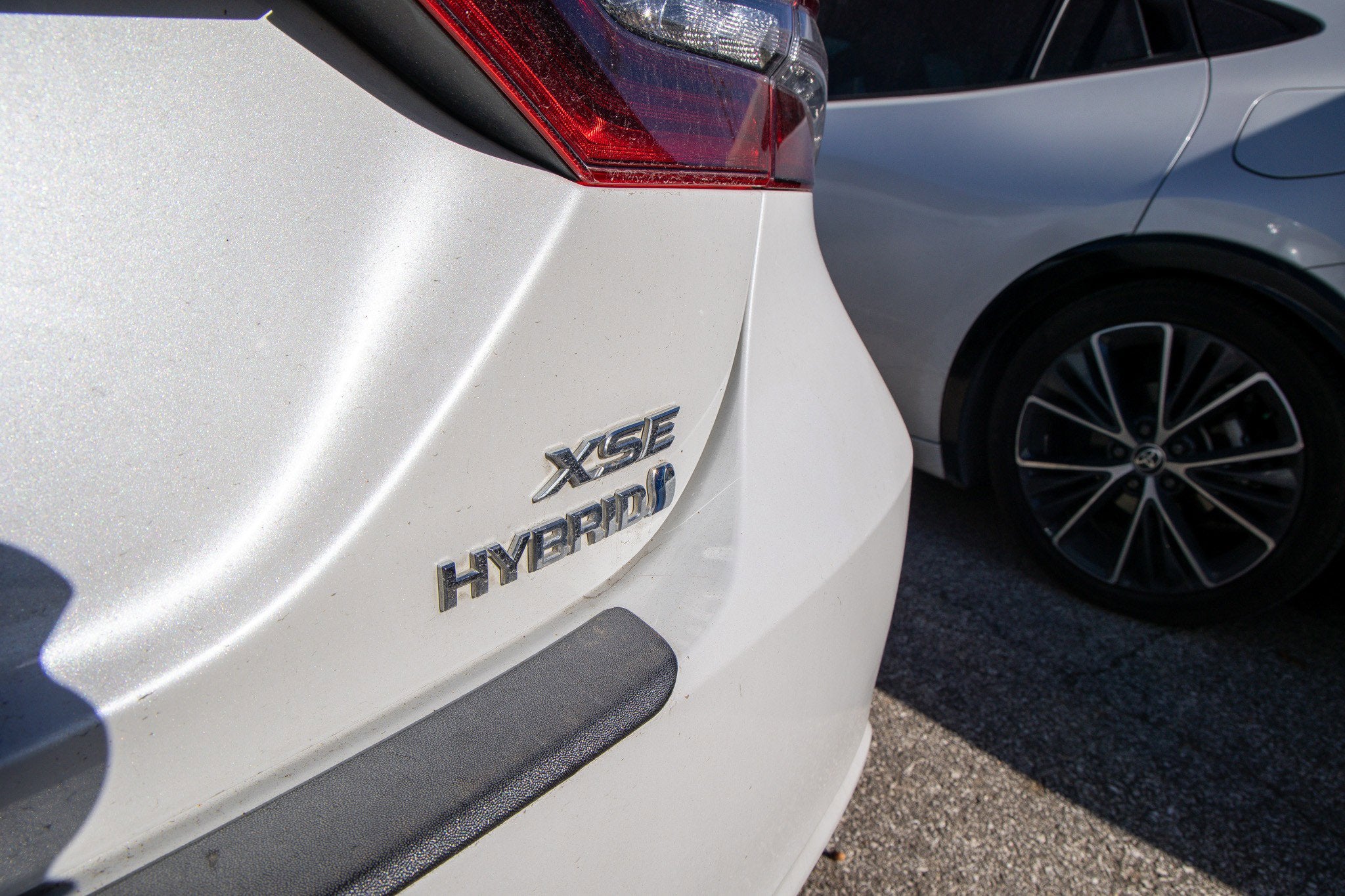 2022 Toyota CAMRY Hybrid XSE