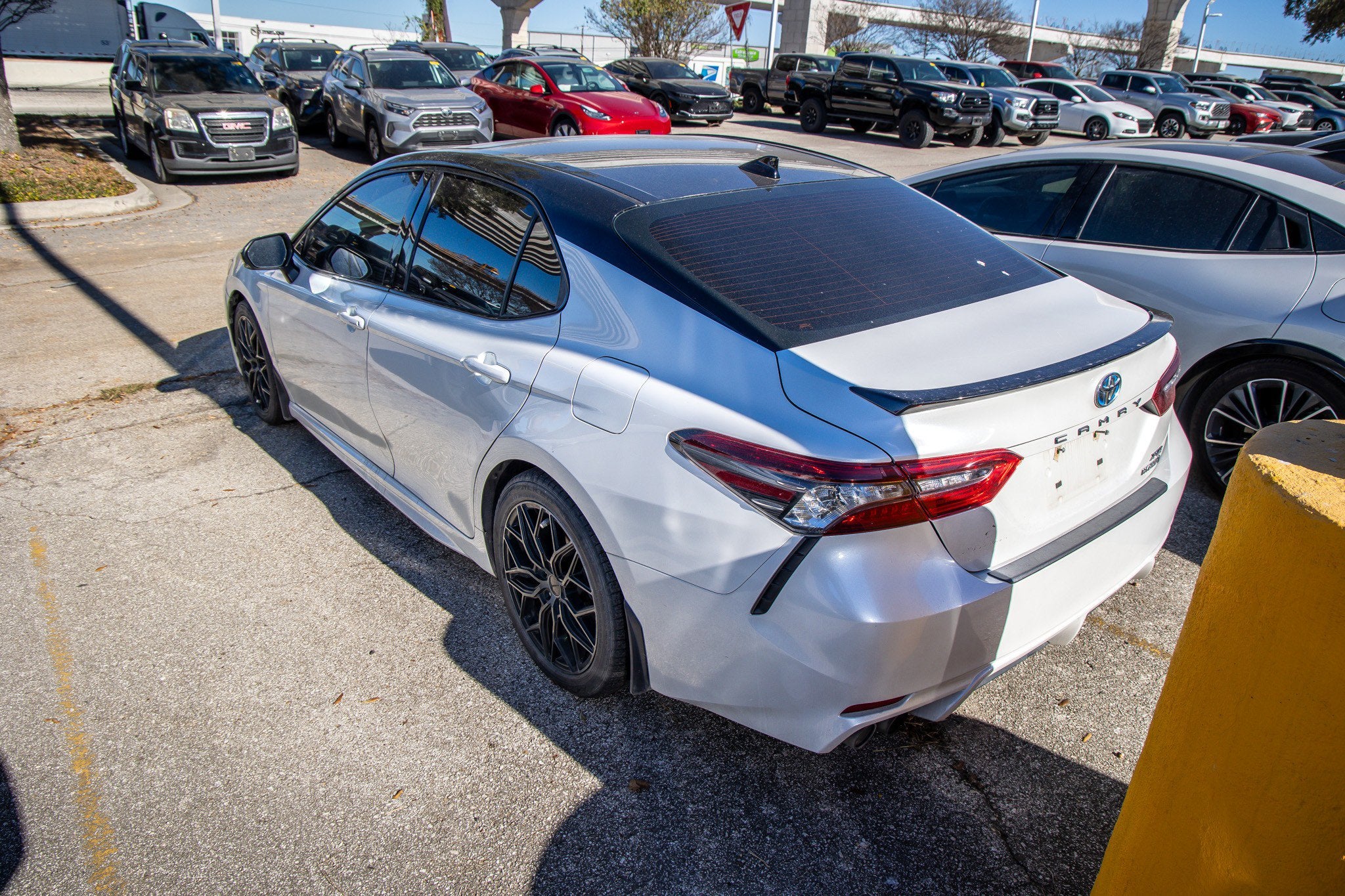 2022 Toyota CAMRY Hybrid XSE
