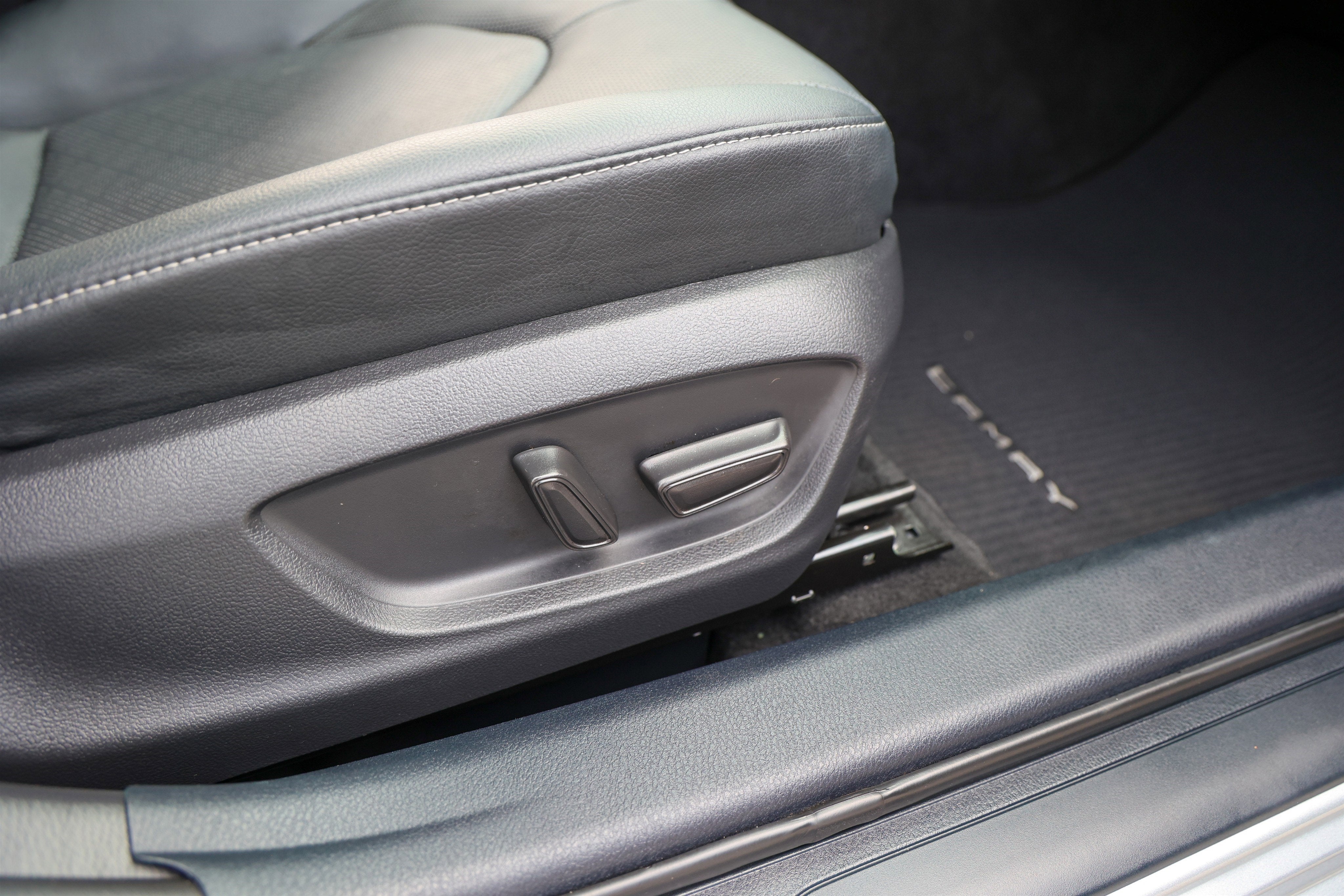 2022 Toyota CAMRY XSE V6