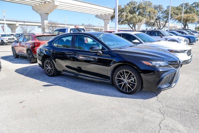 2023 Toyota CAMRY SE