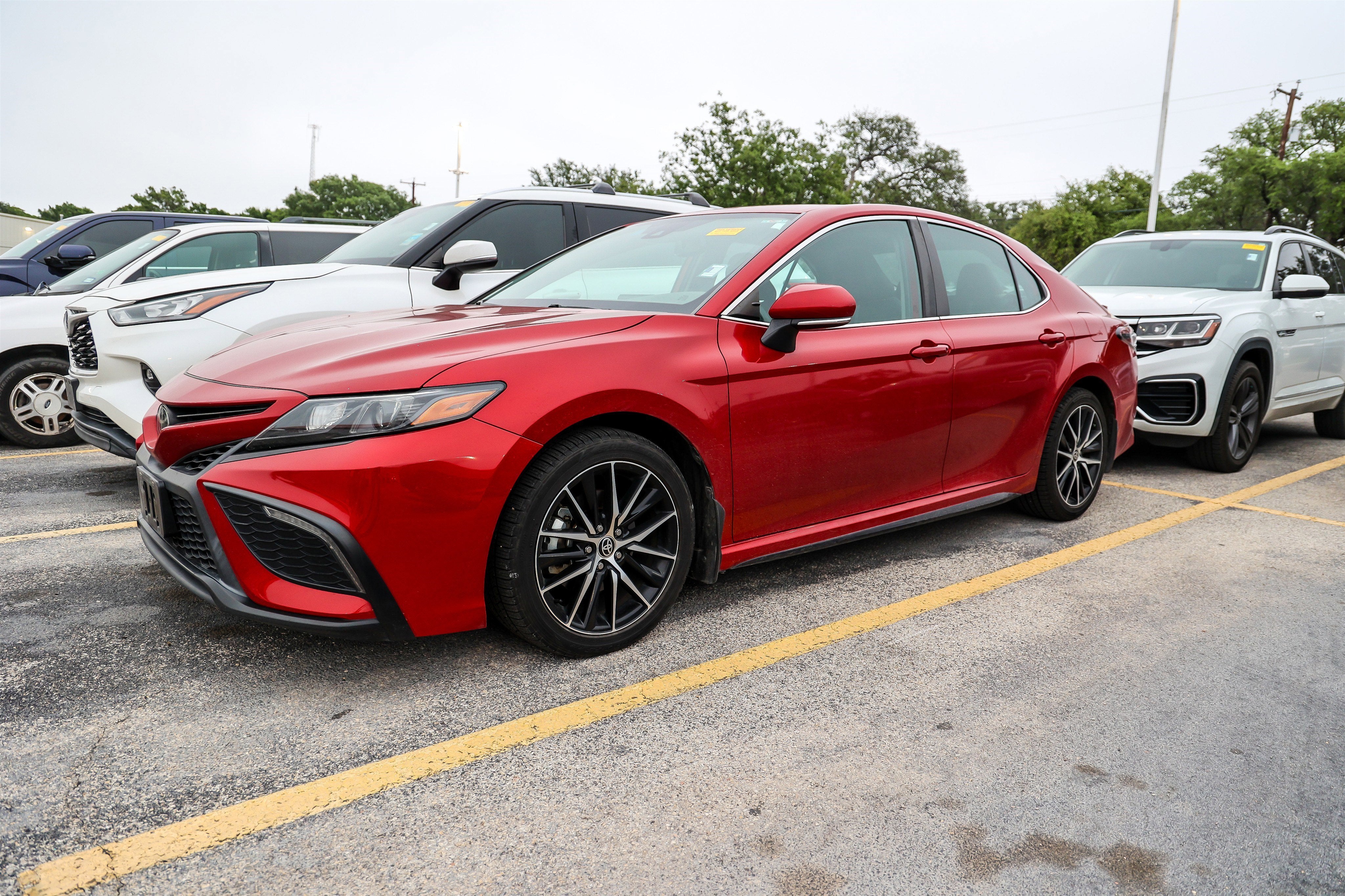 2023 Toyota CAMRY SE