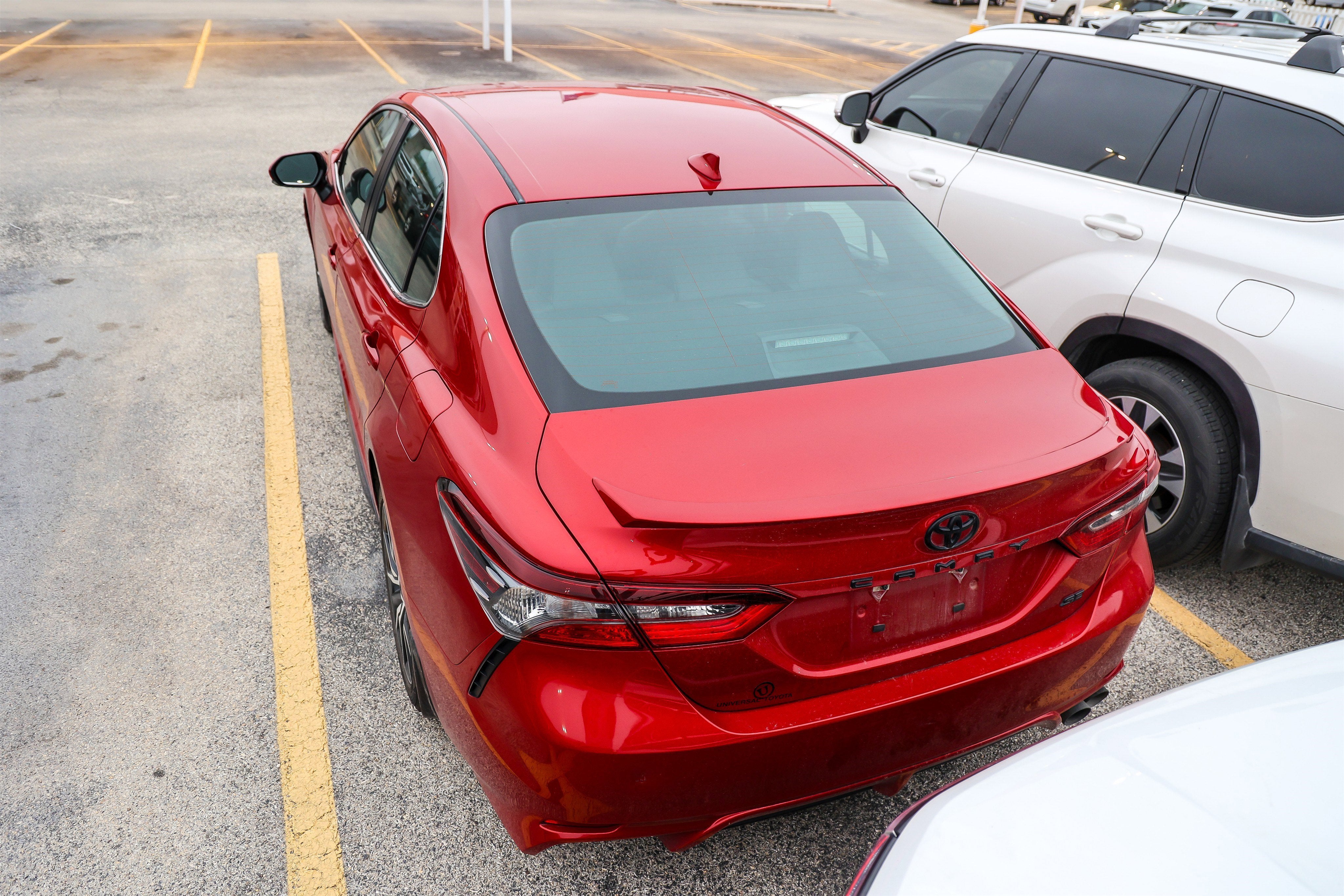 2023 Toyota CAMRY SE