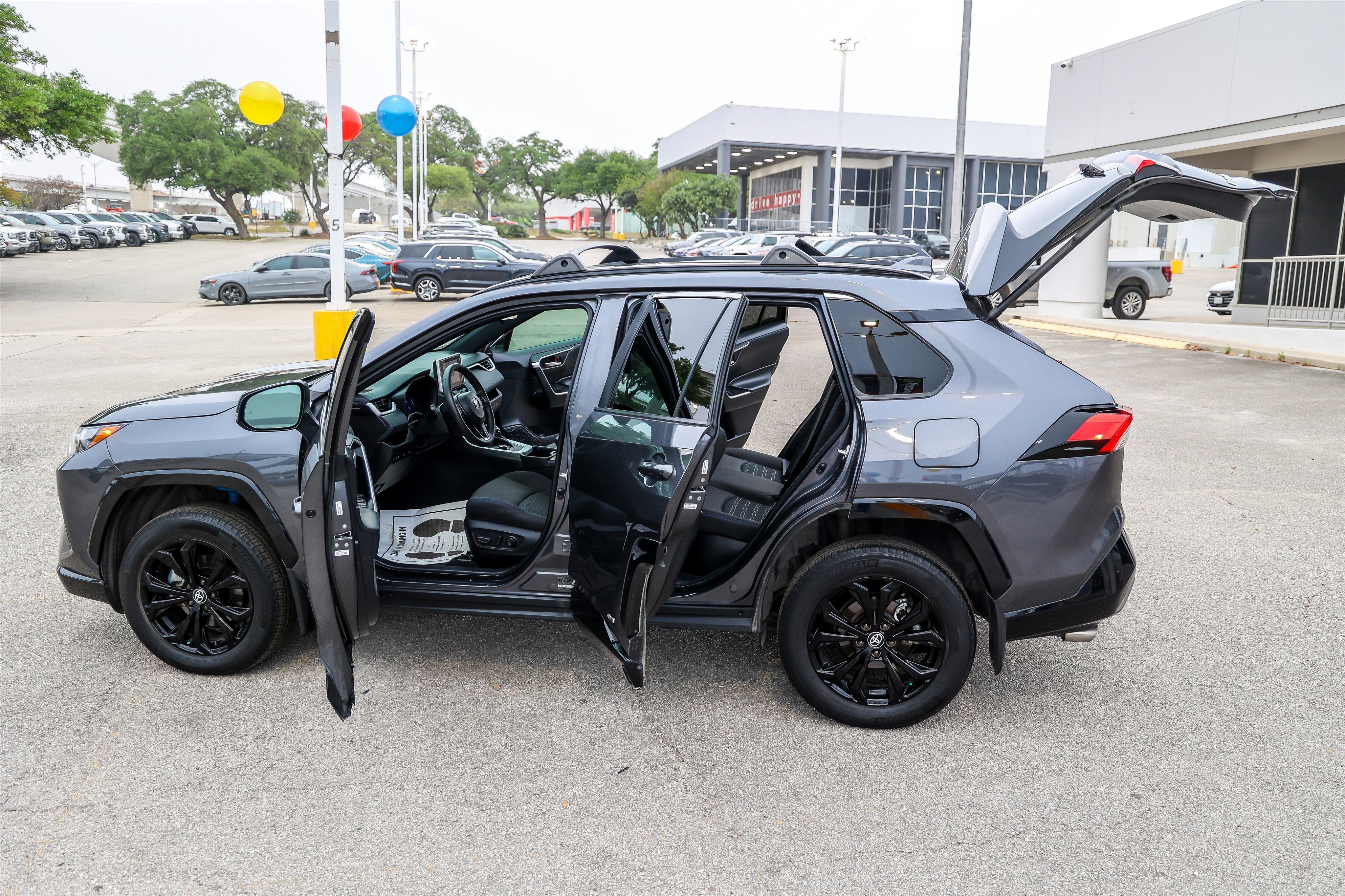 2024 Toyota RAV4 HYBRID Hybrid SE