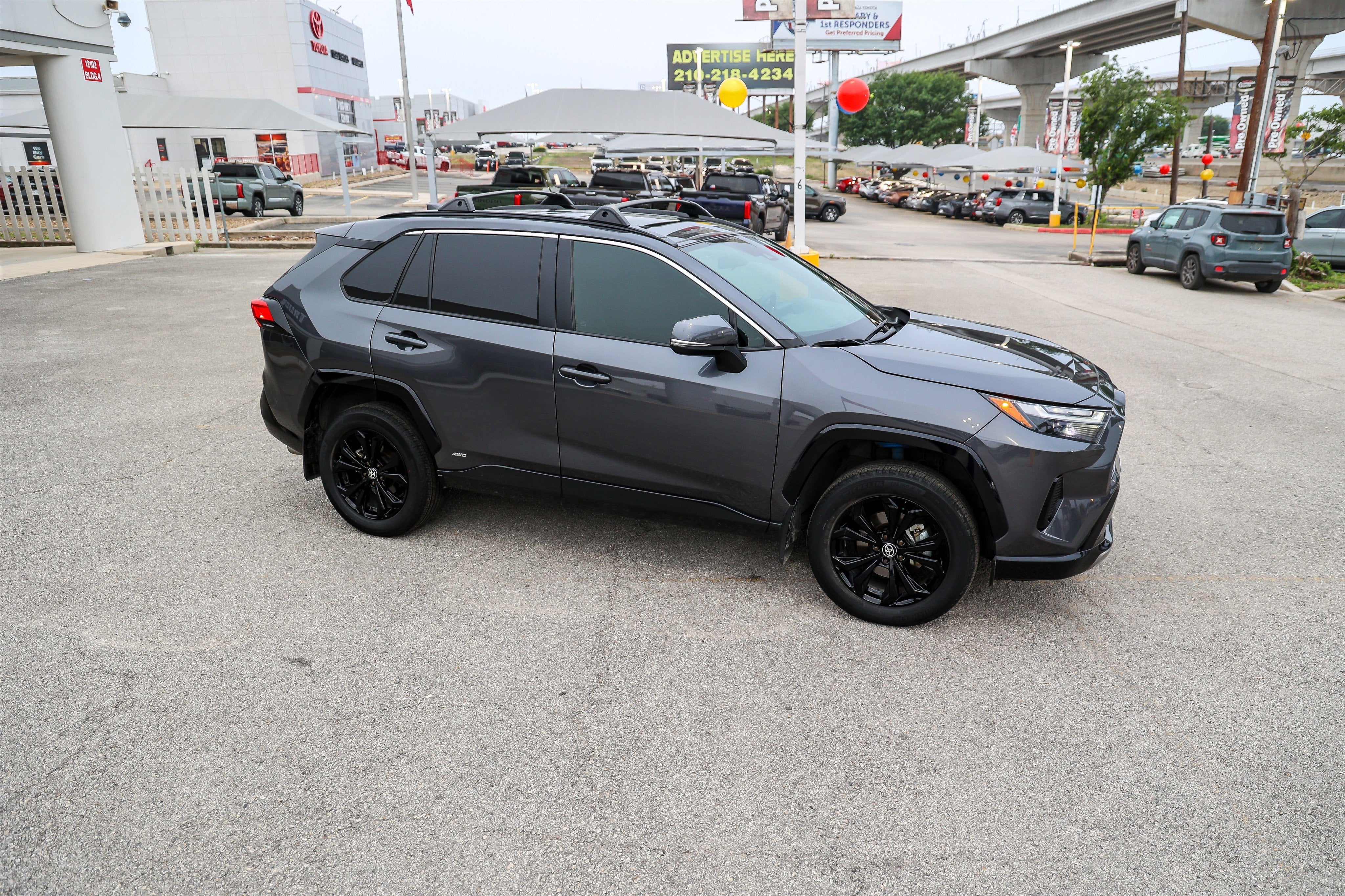 2024 Toyota RAV4 HYBRID Hybrid SE