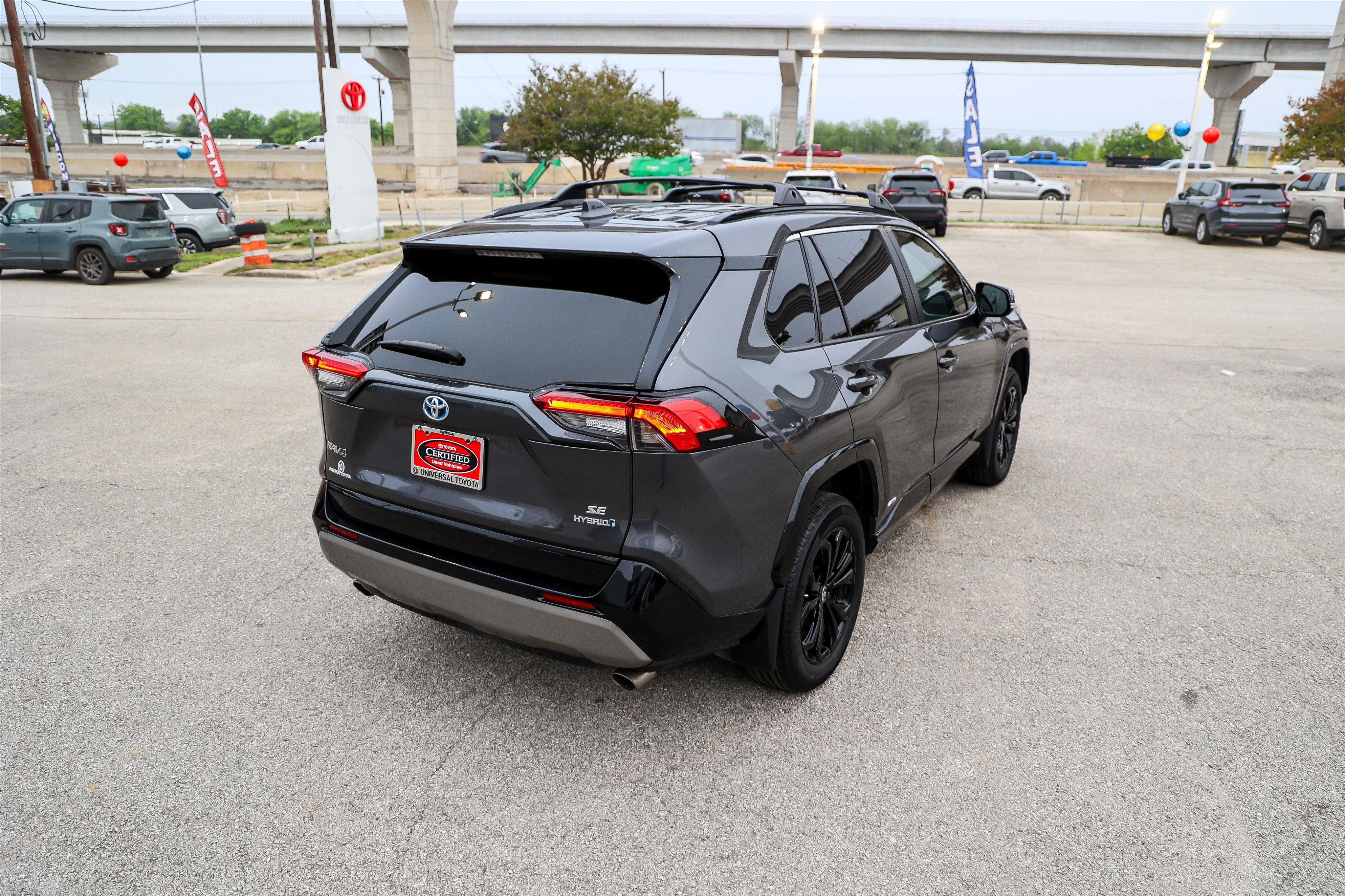 2024 Toyota RAV4 HYBRID Hybrid SE