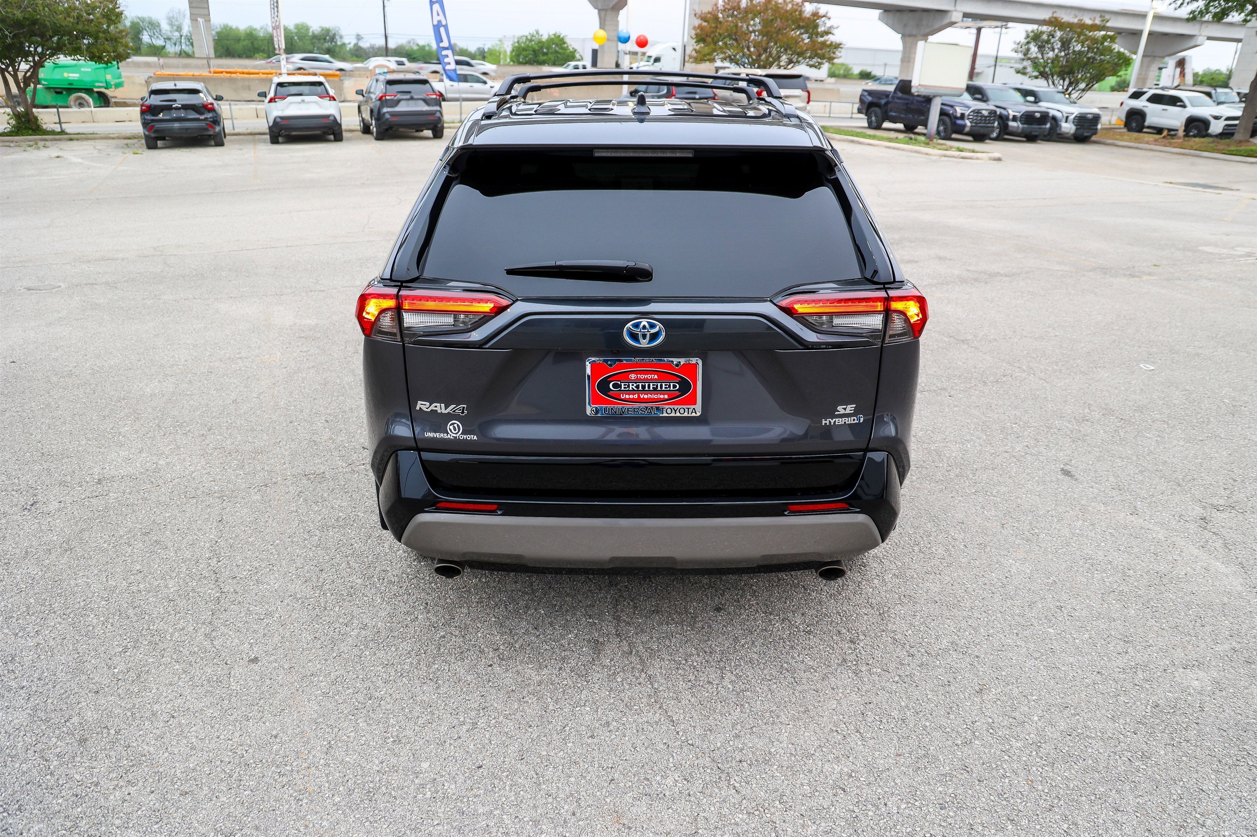 2024 Toyota RAV4 HYBRID Hybrid SE