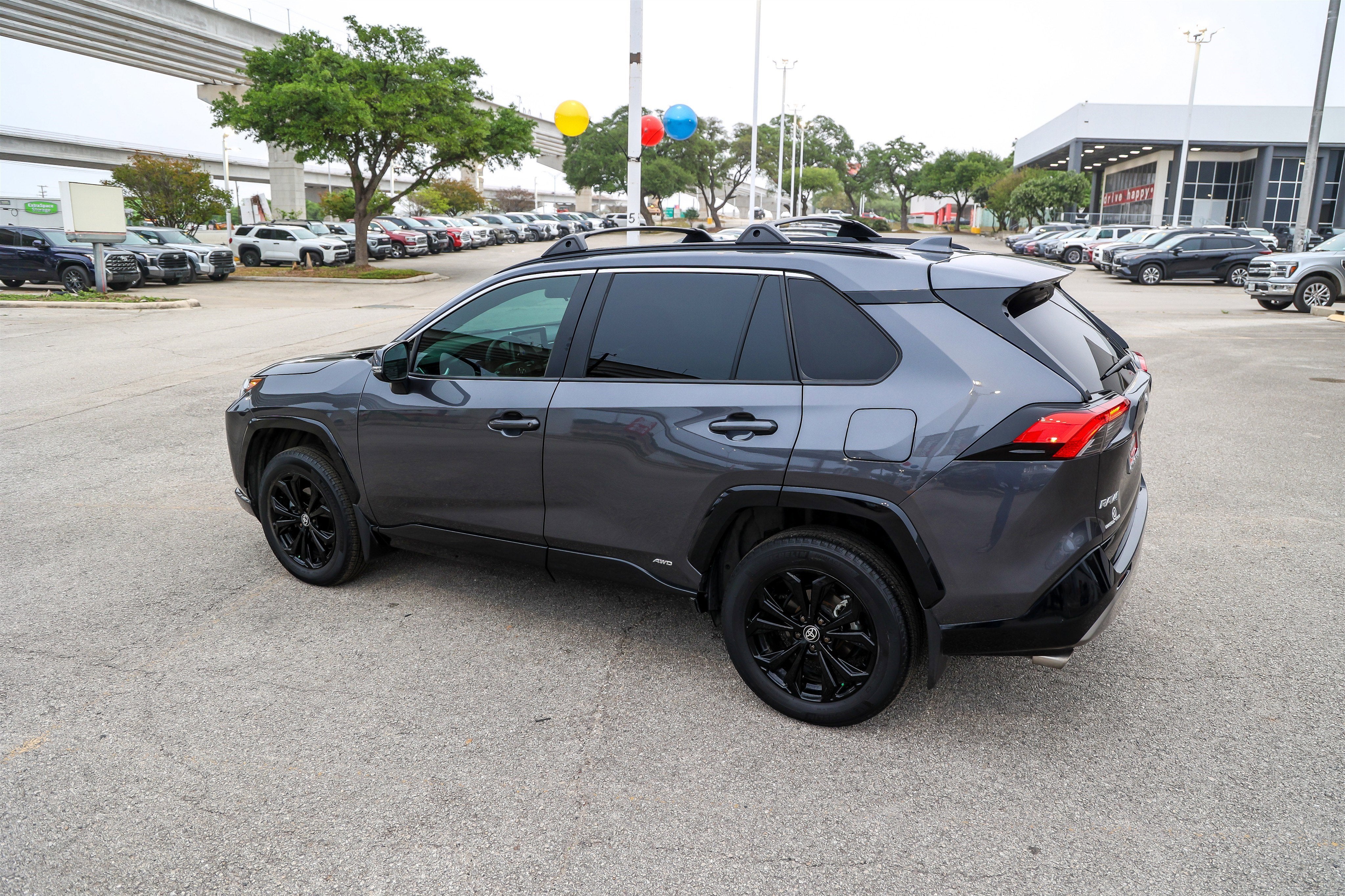 2024 Toyota RAV4 HYBRID Hybrid SE