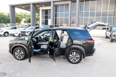 2024 Nissan Pathfinder SL