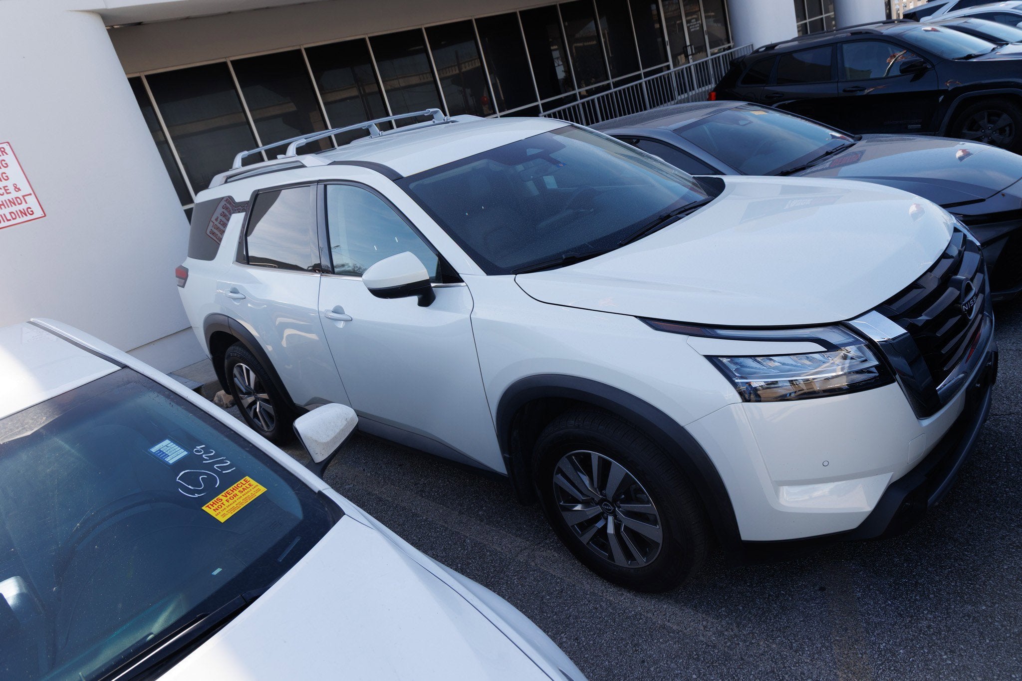 2023 Nissan Pathfinder SL