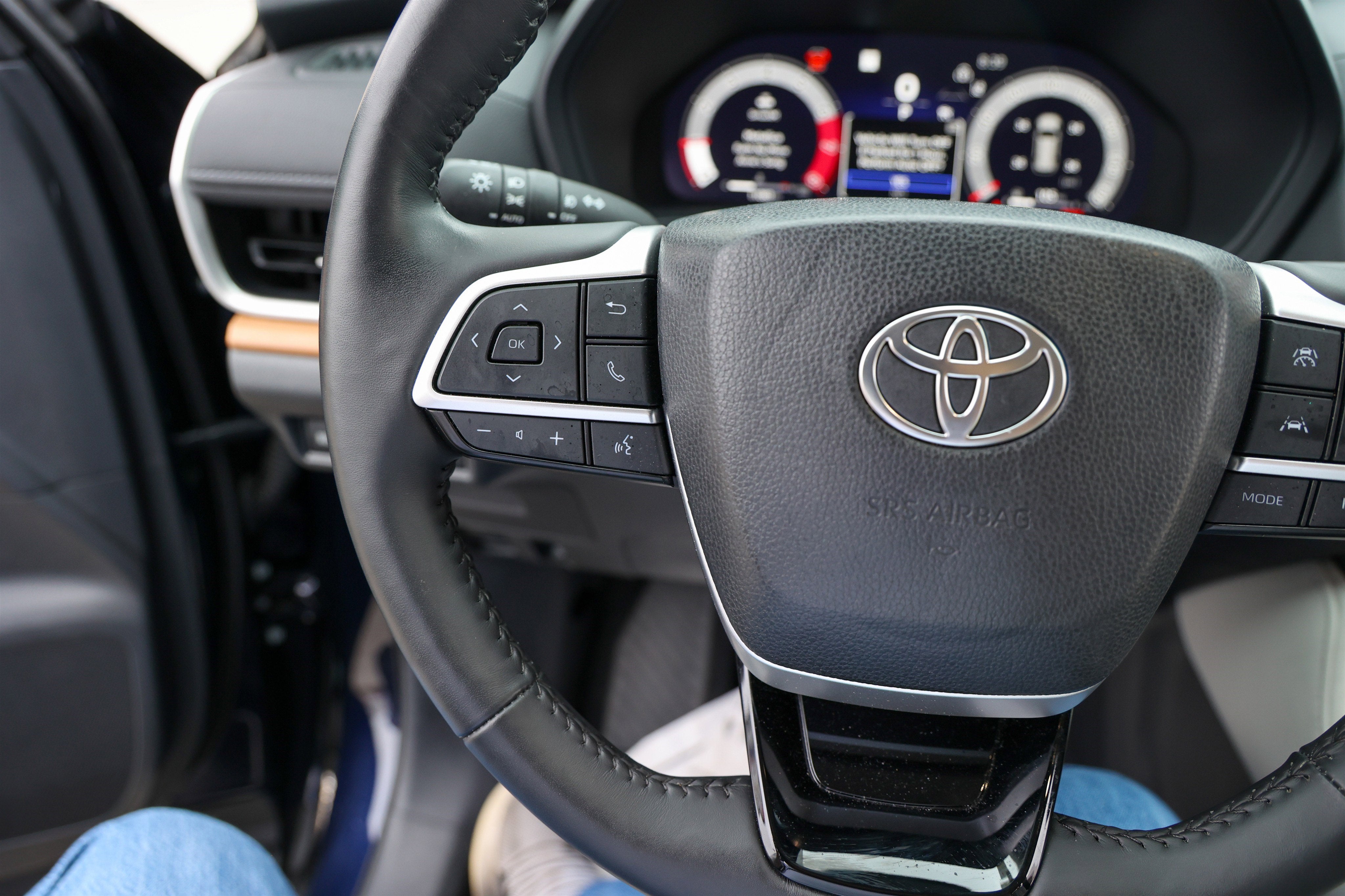 2025 Toyota GRAND HIGHLANDER Limited