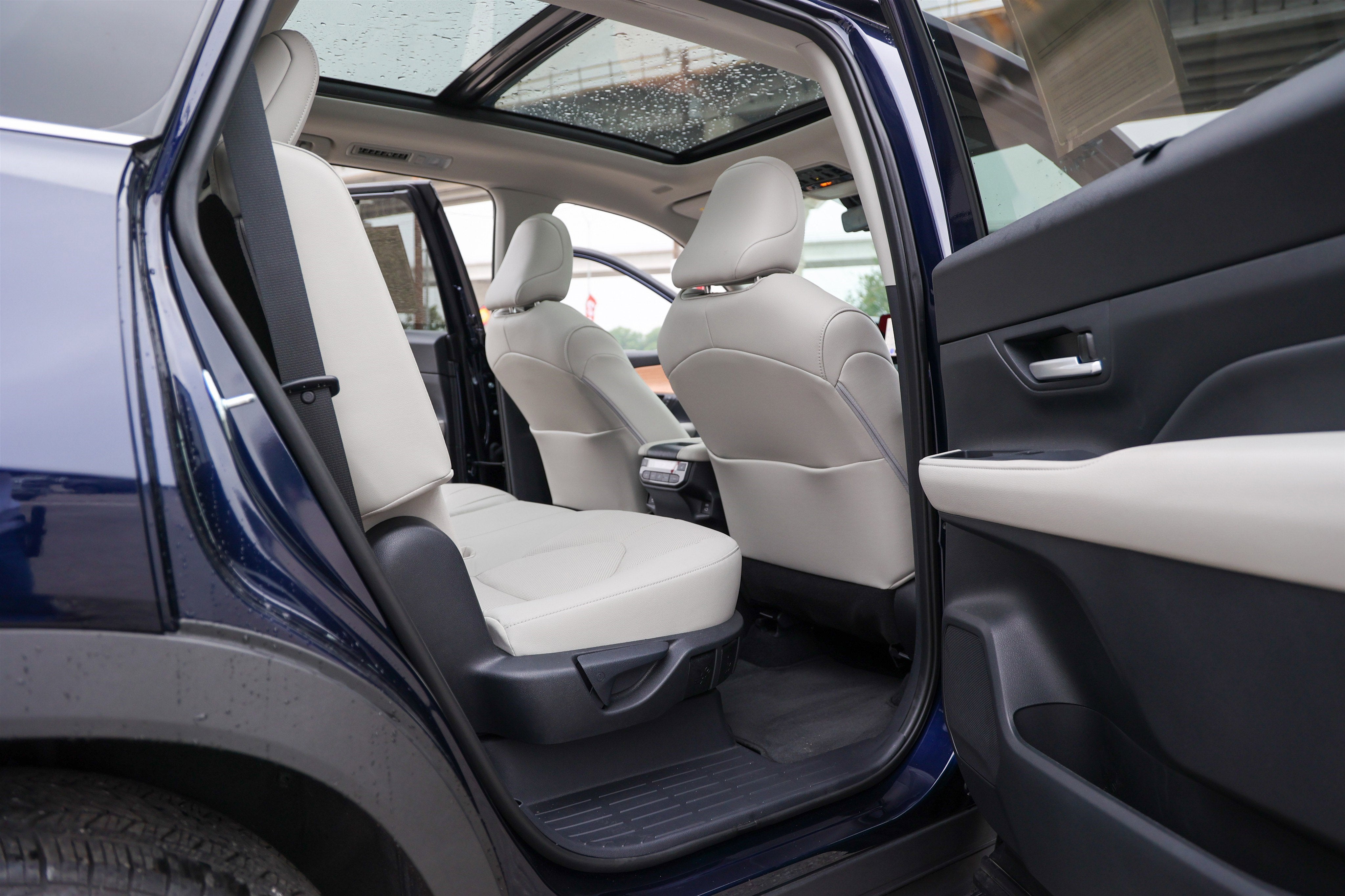 2025 Toyota GRAND HIGHLANDER Limited