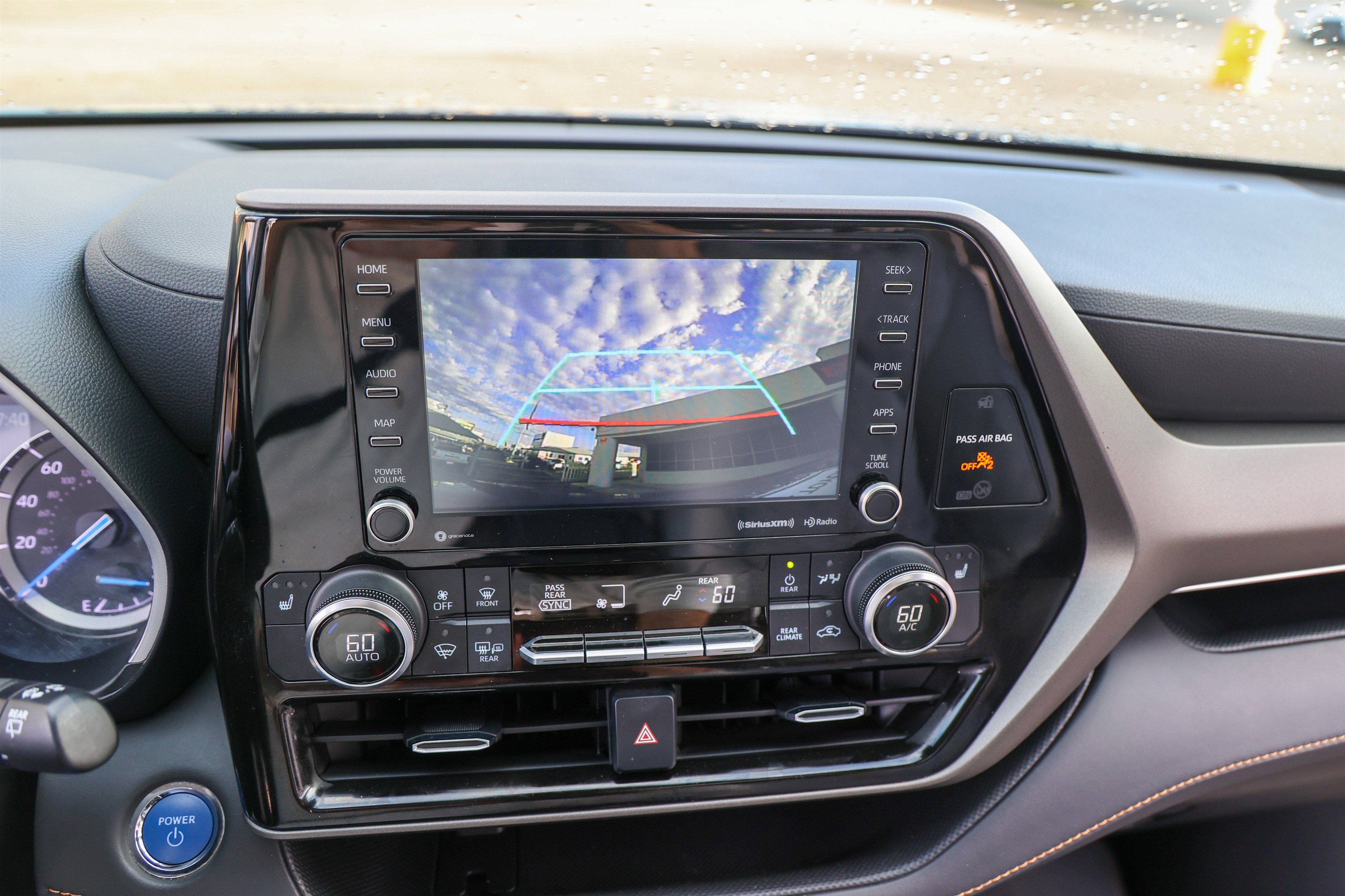 2022 Toyota HIGHLANDER HYBRD Hybrid Bronze Edition