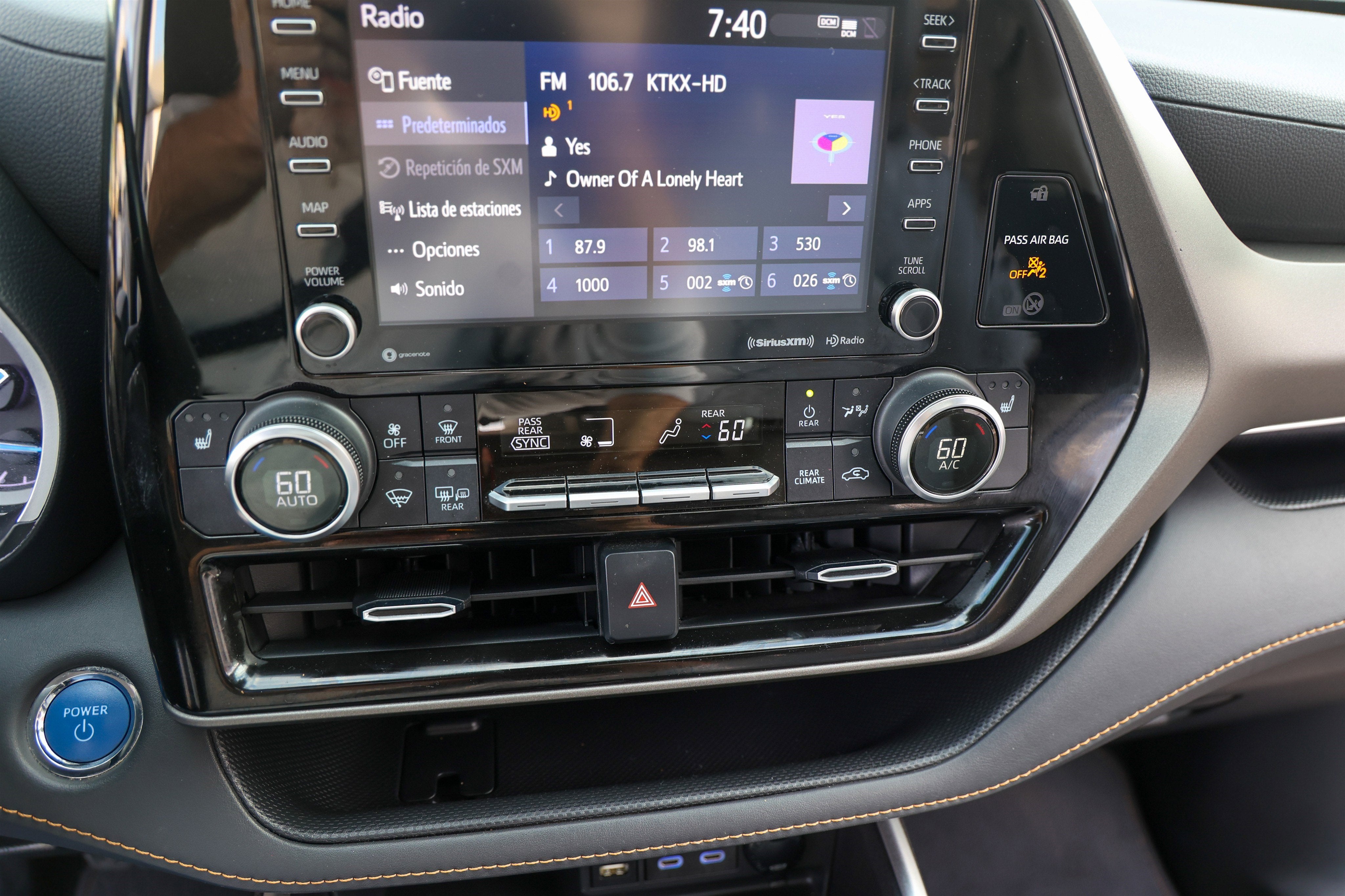 2022 Toyota HIGHLANDER HYBRD Hybrid Bronze Edition