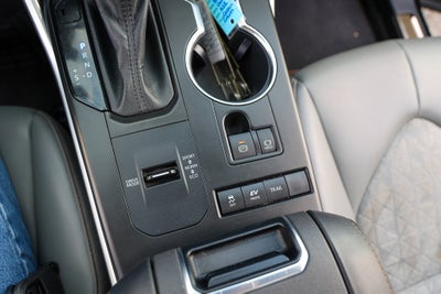 2022 Toyota HIGHLANDER HYBRD Hybrid Bronze Edition