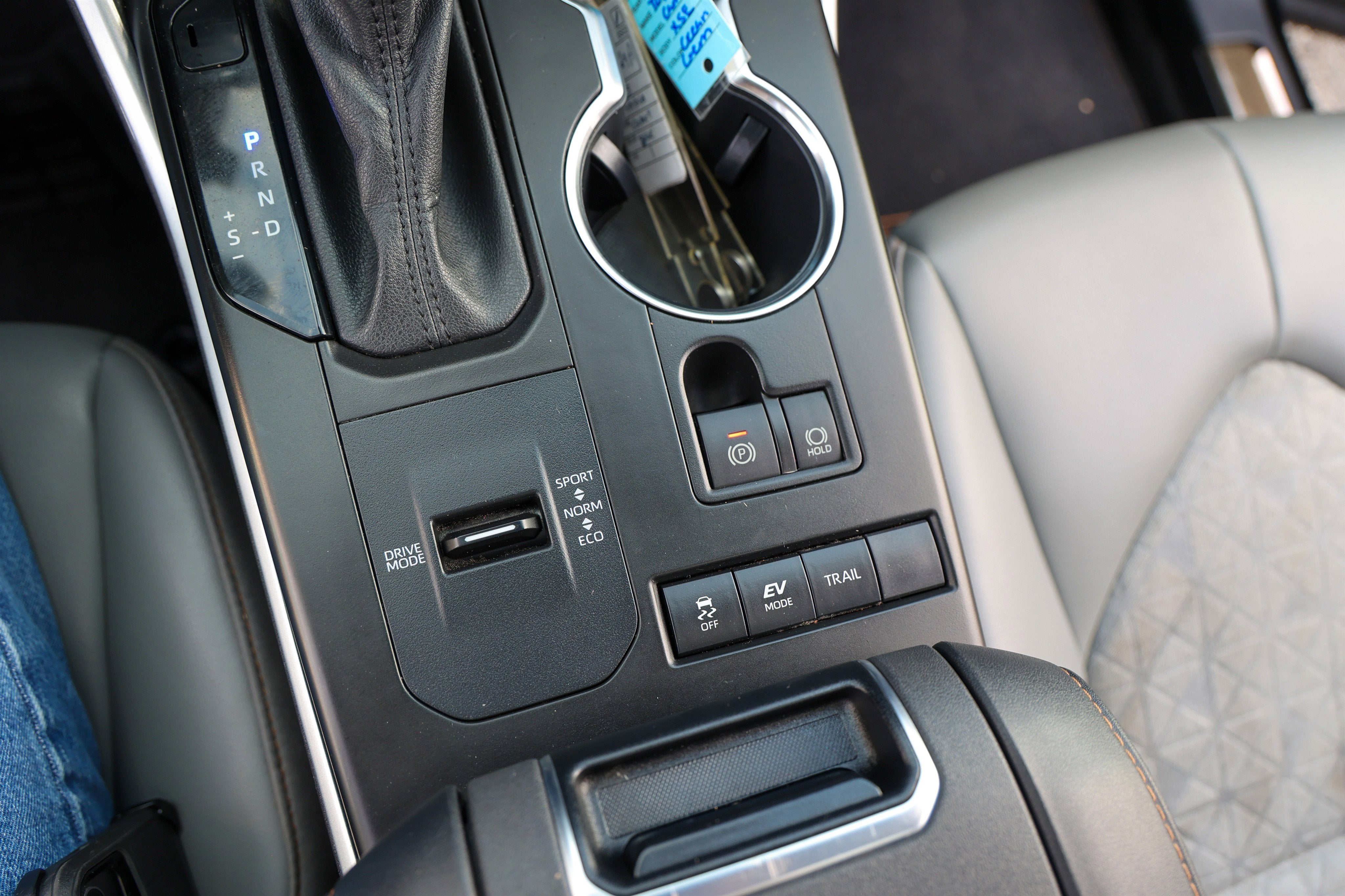 2022 Toyota HIGHLANDER HYBRD Hybrid Bronze Edition