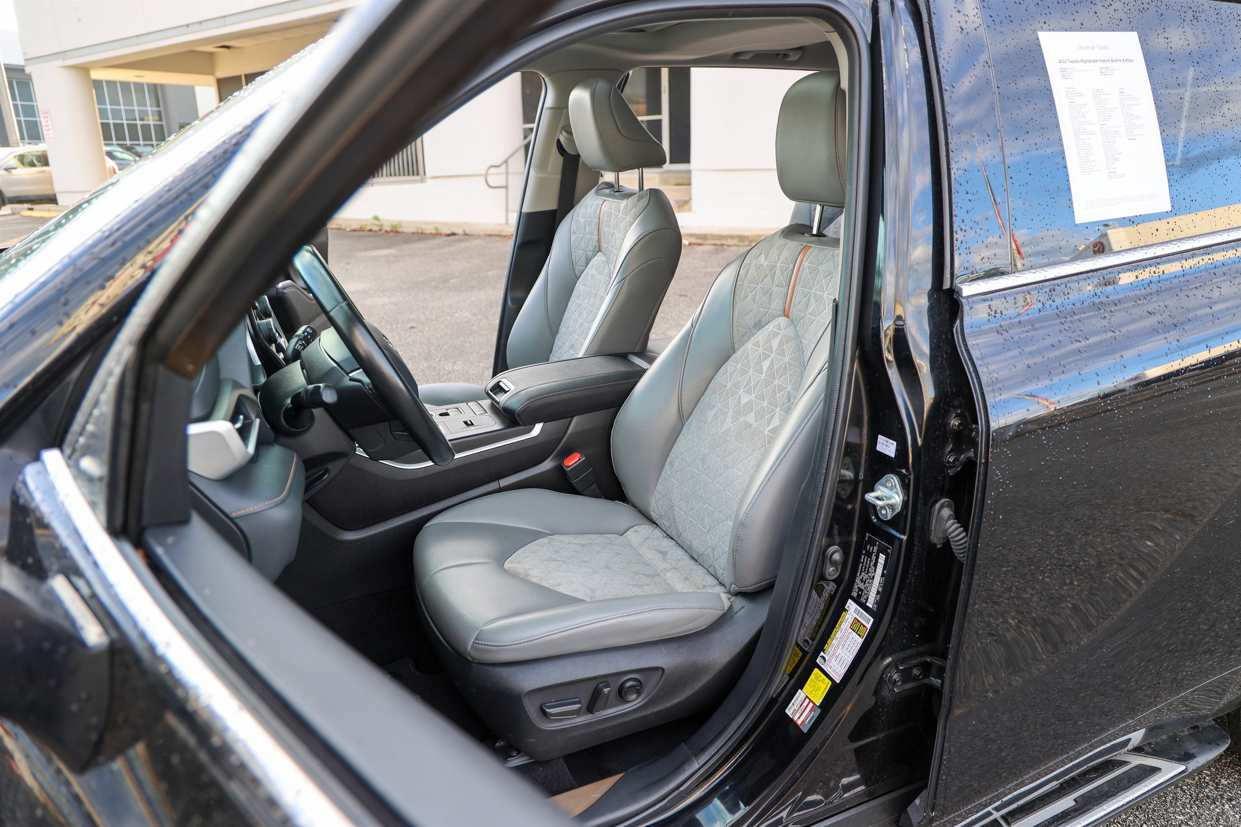 2022 Toyota HIGHLANDER HYBRD Hybrid Bronze Edition