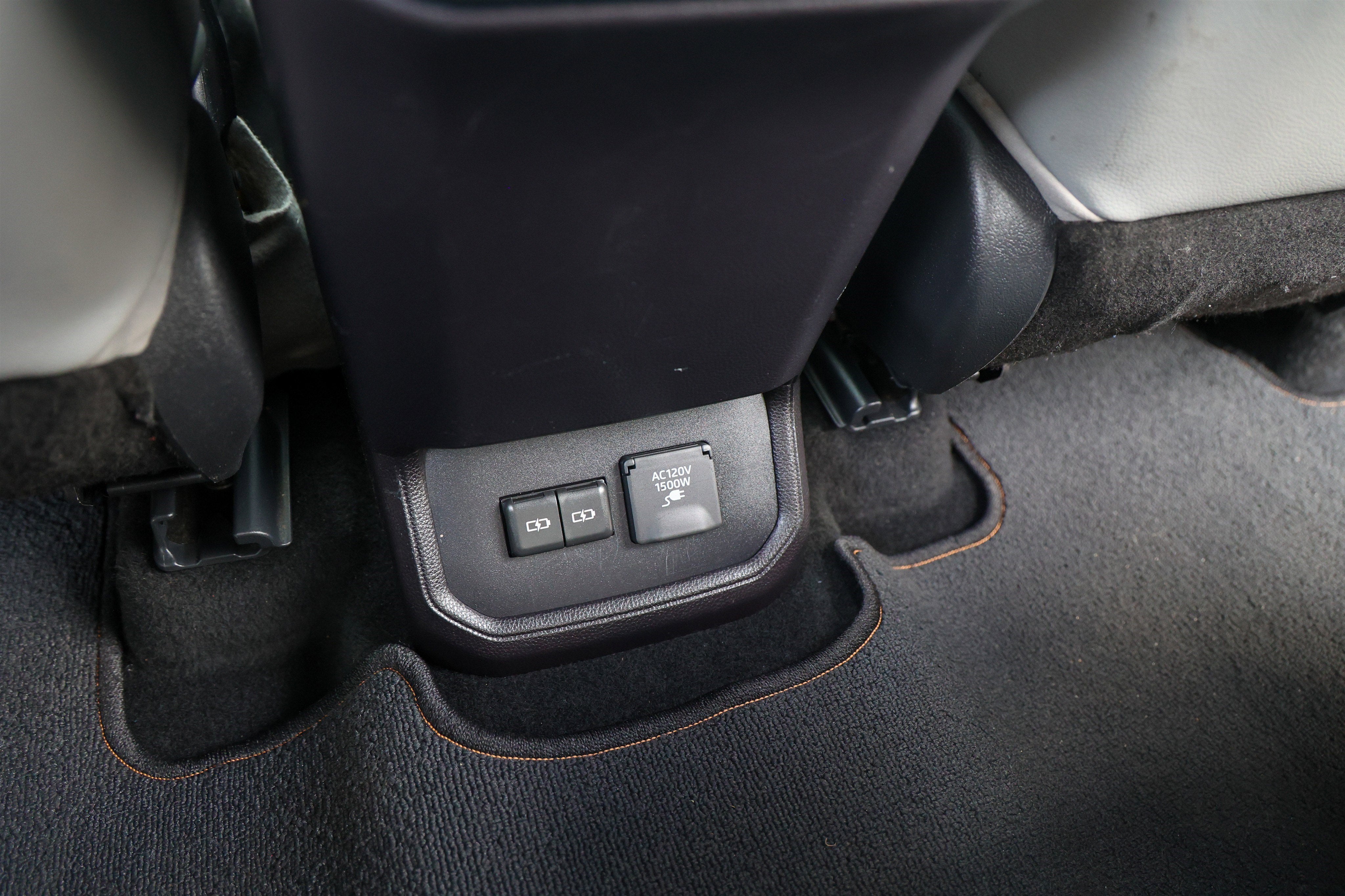 2022 Toyota HIGHLANDER HYBRD Hybrid Bronze Edition