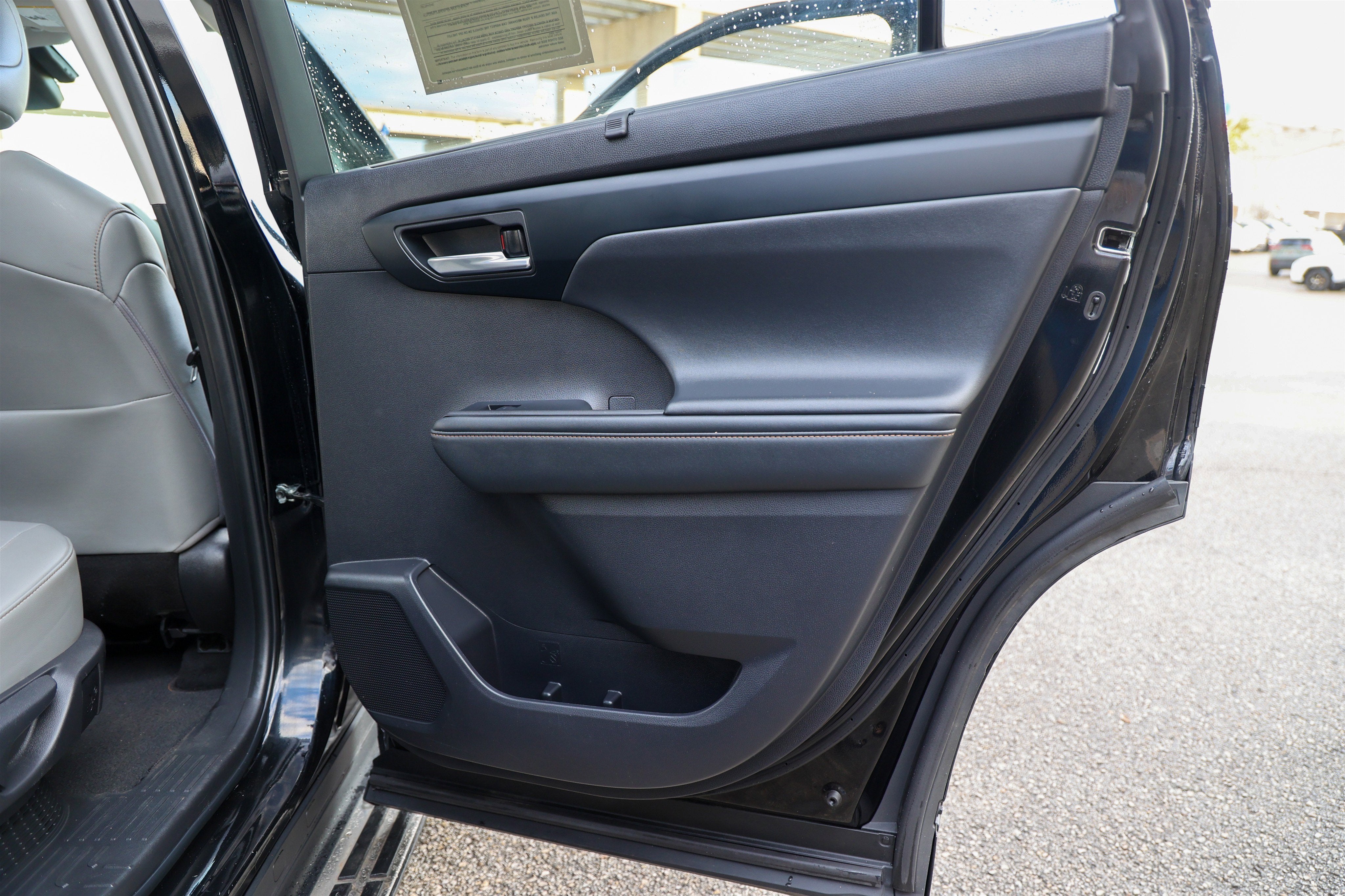 2022 Toyota HIGHLANDER HYBRD Hybrid Bronze Edition