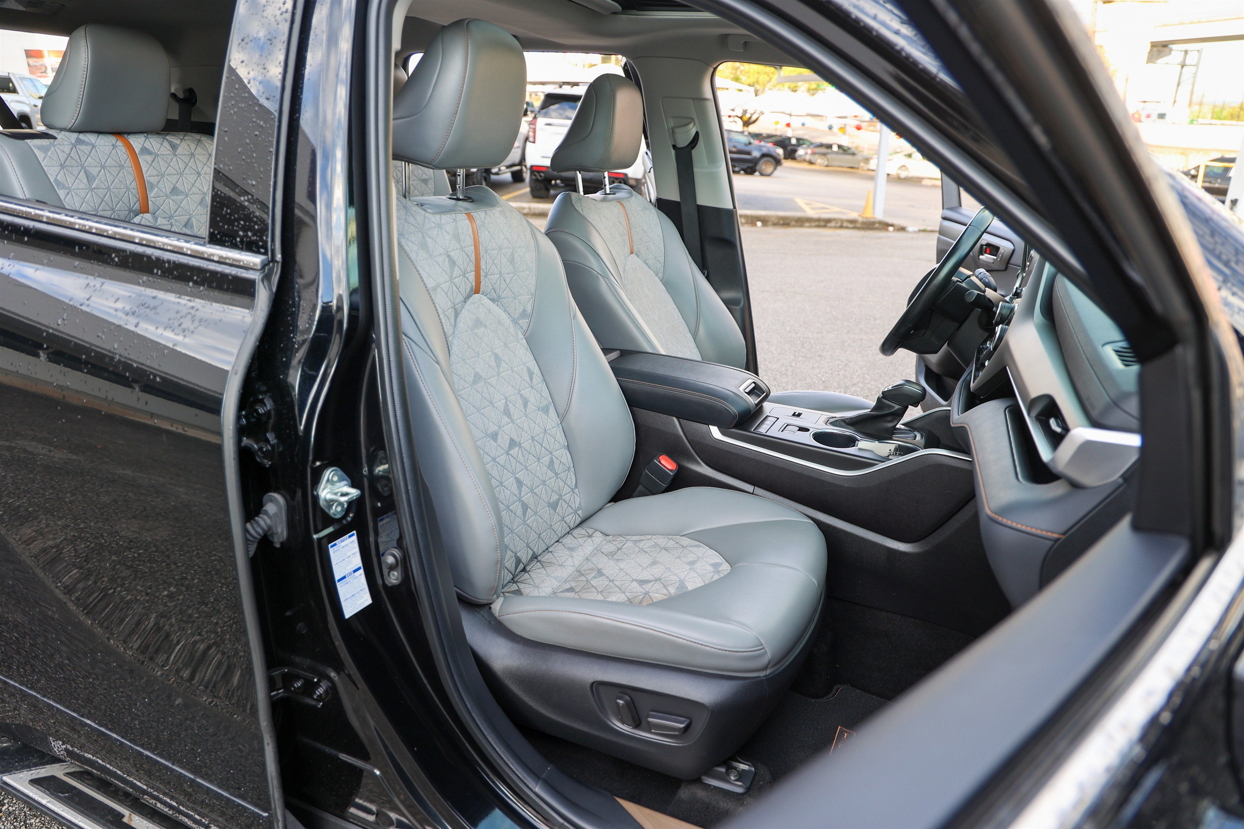 2022 Toyota HIGHLANDER HYBRD Hybrid Bronze Edition