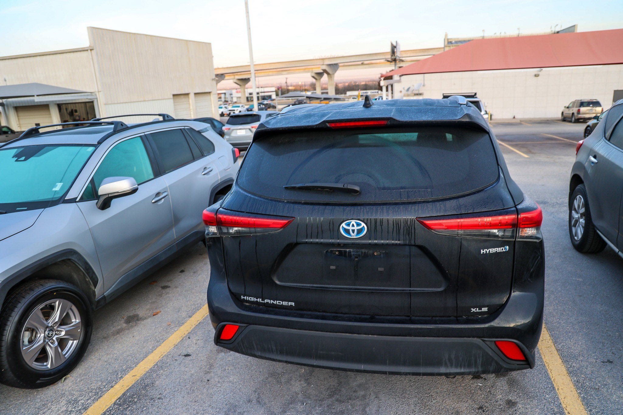 2022 Toyota HIGHLANDER HYBRD Hybrid Bronze Edition