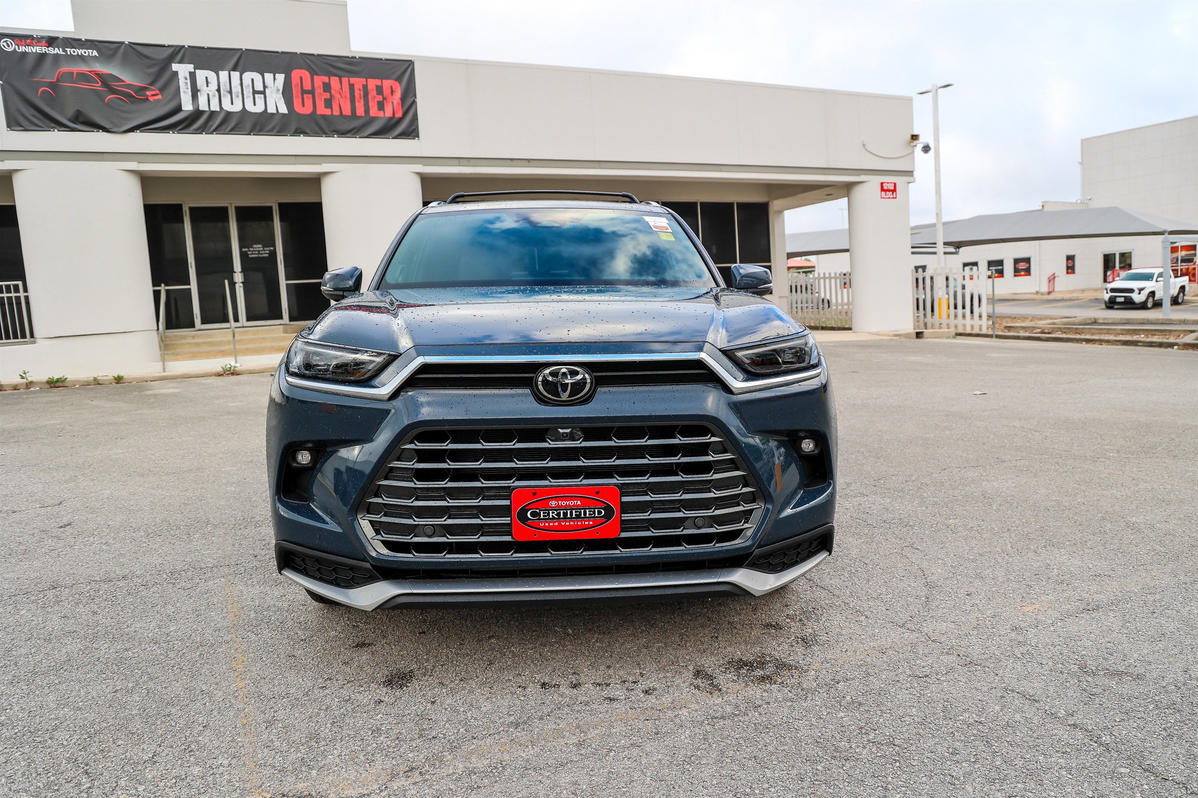 2026 Toyota GRAND HIGHLANDER HEV Hybrid MAX Platinum