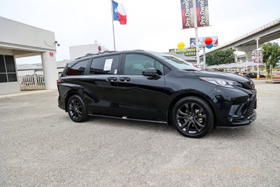 2025 Toyota SIENNA XSE XSE