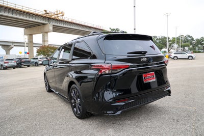 2025 Toyota SIENNA XSE XSE